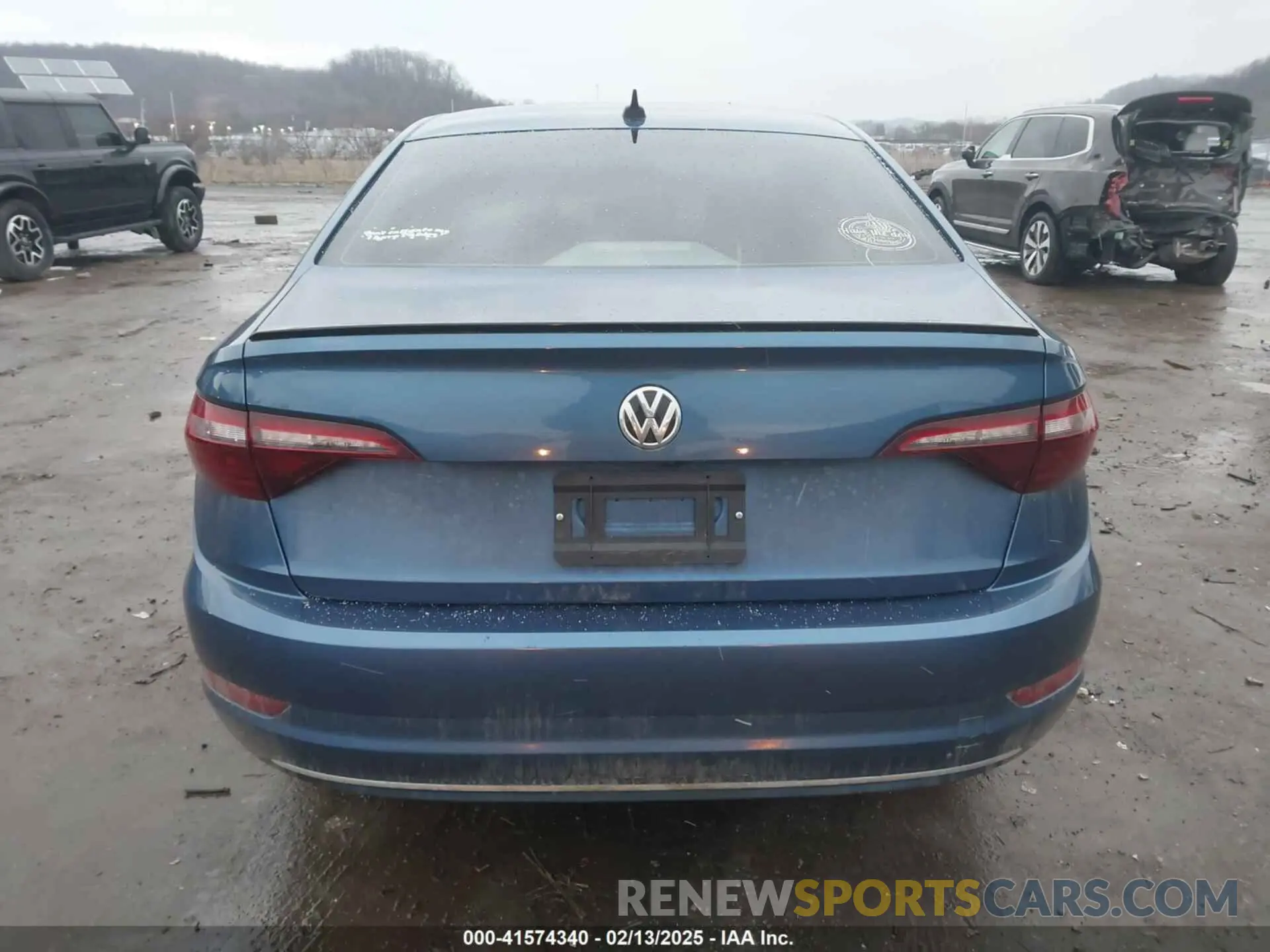 16 Photograph of a damaged car 3VWN57BU8LM064883 VOLKSWAGEN JETTA 2020