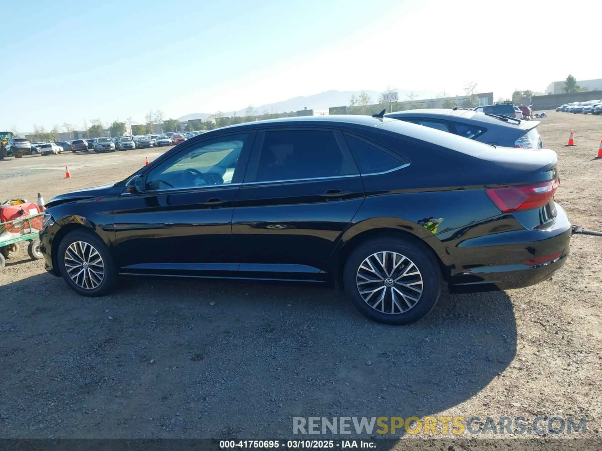 14 Photograph of a damaged car 3VWC57BU0MM004167 VOLKSWAGEN JETTA 2021