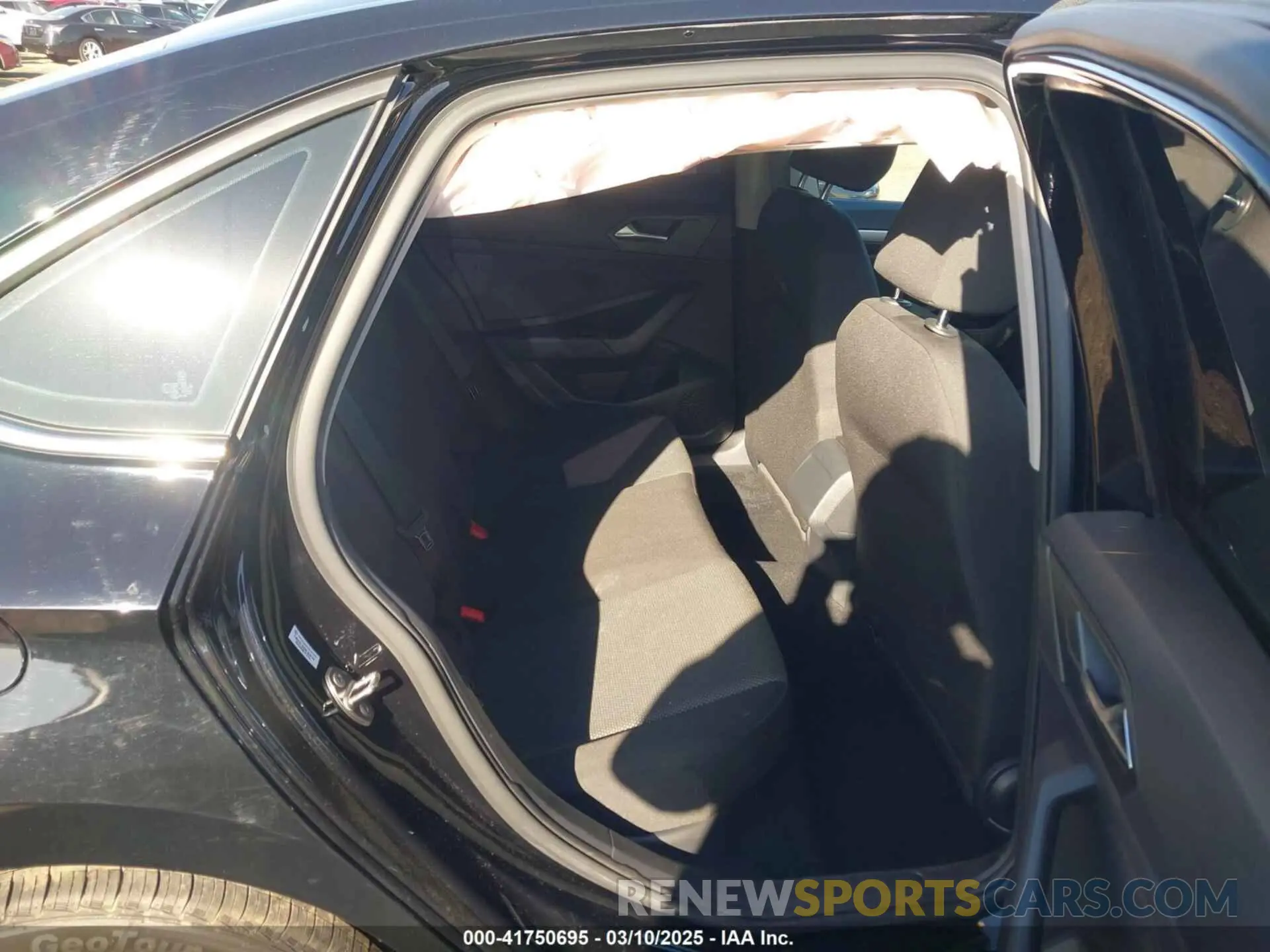 8 Photograph of a damaged car 3VWC57BU0MM004167 VOLKSWAGEN JETTA 2021