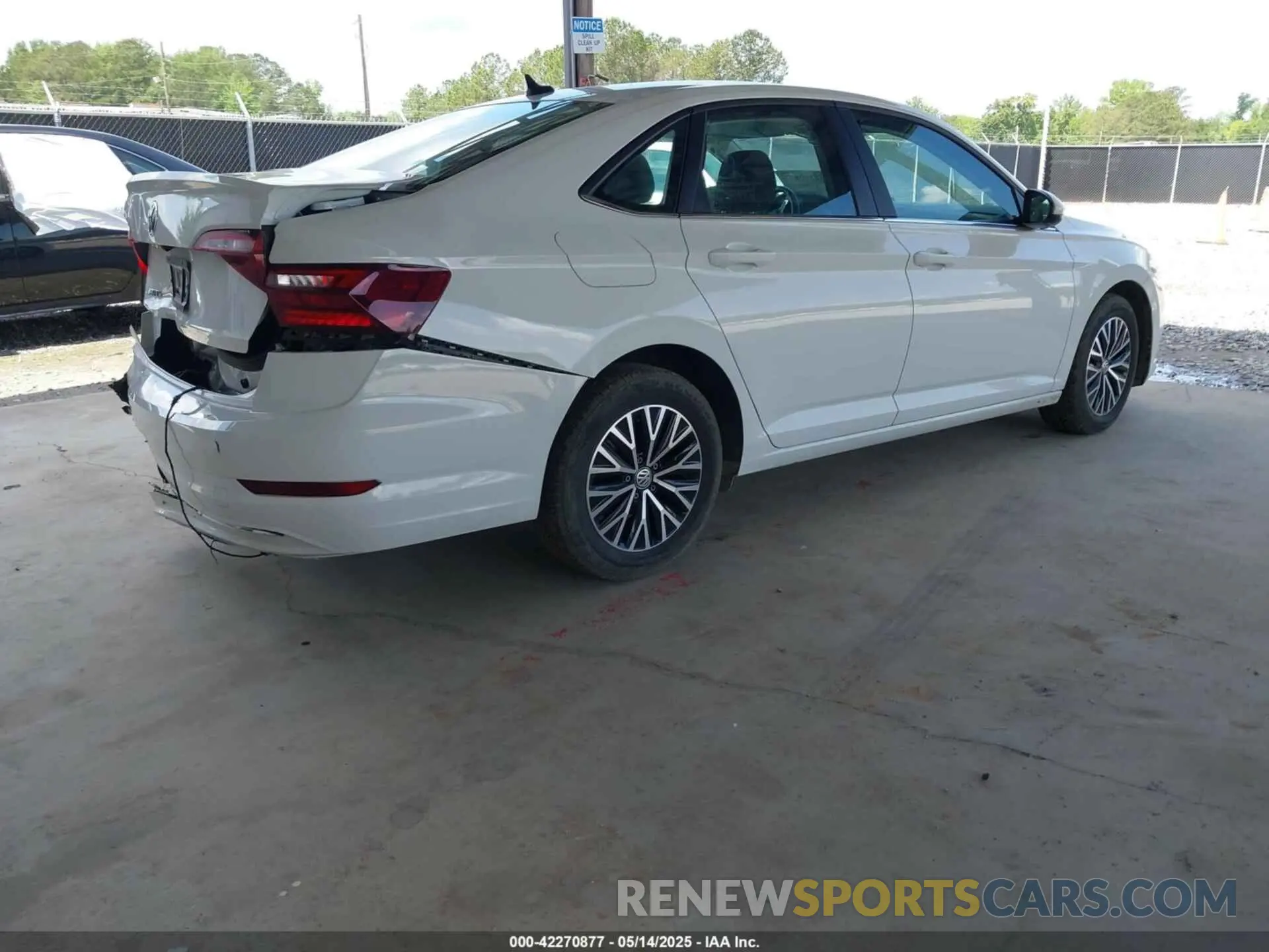 4 Photograph of a damaged car 3VWC57BU0MM013922 VOLKSWAGEN JETTA 2021