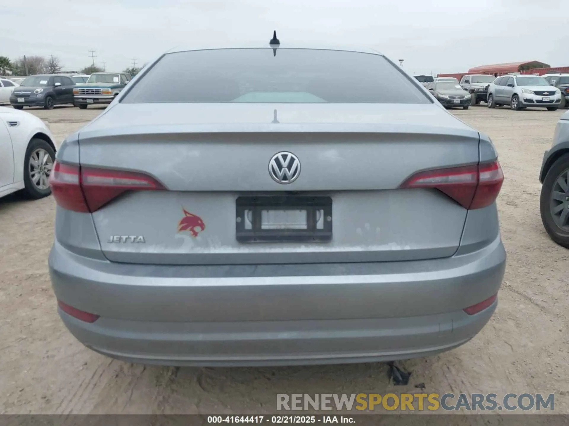 16 Photograph of a damaged car 3VWC57BU0MM018103 VOLKSWAGEN JETTA 2021
