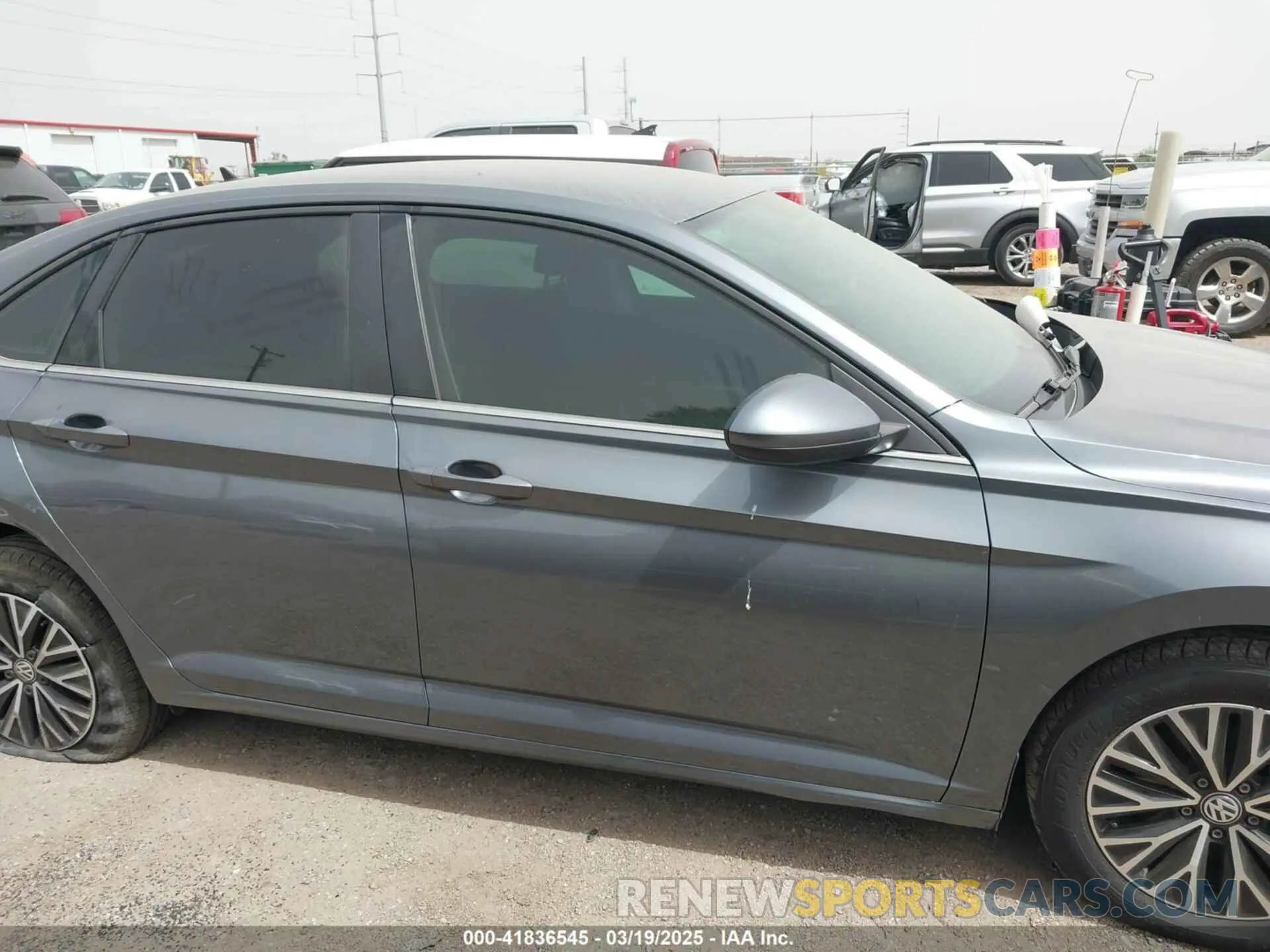 12 Photograph of a damaged car 3VWC57BU0MM032910 VOLKSWAGEN JETTA 2021