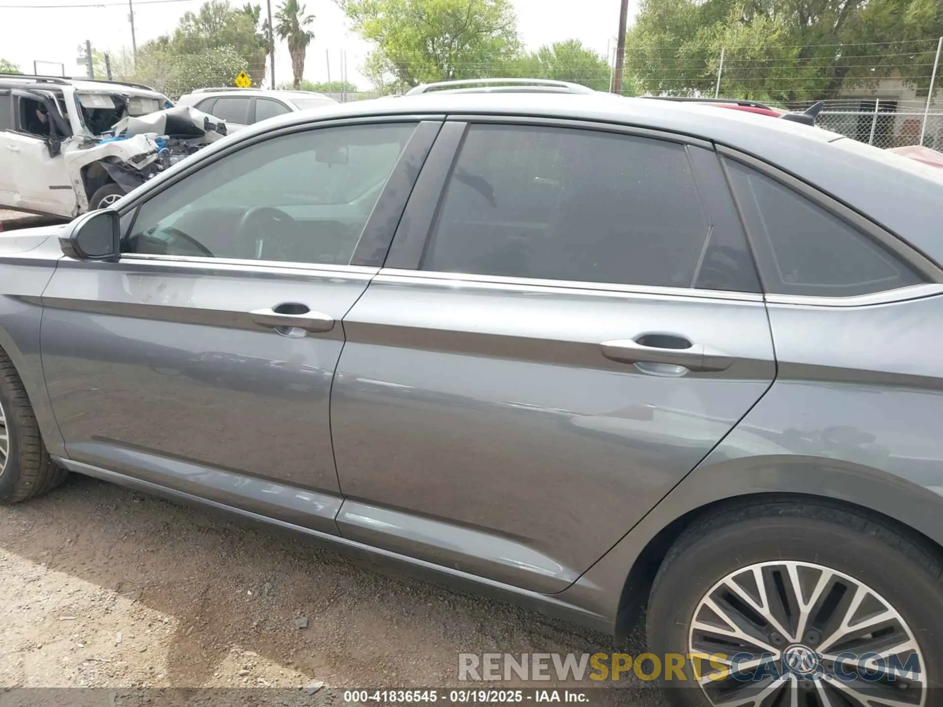 13 Photograph of a damaged car 3VWC57BU0MM032910 VOLKSWAGEN JETTA 2021
