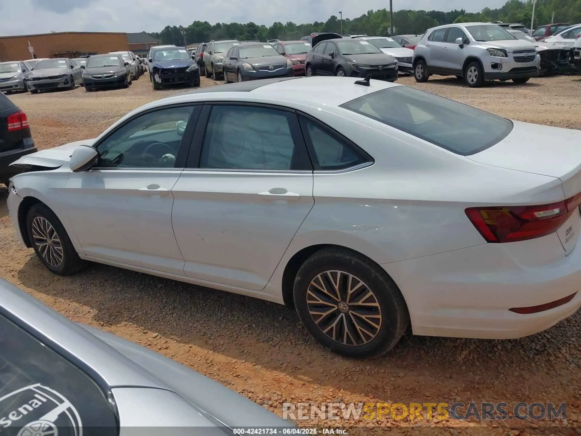 14 Photograph of a damaged car 3VWC57BU0MM036357 VOLKSWAGEN JETTA 2021