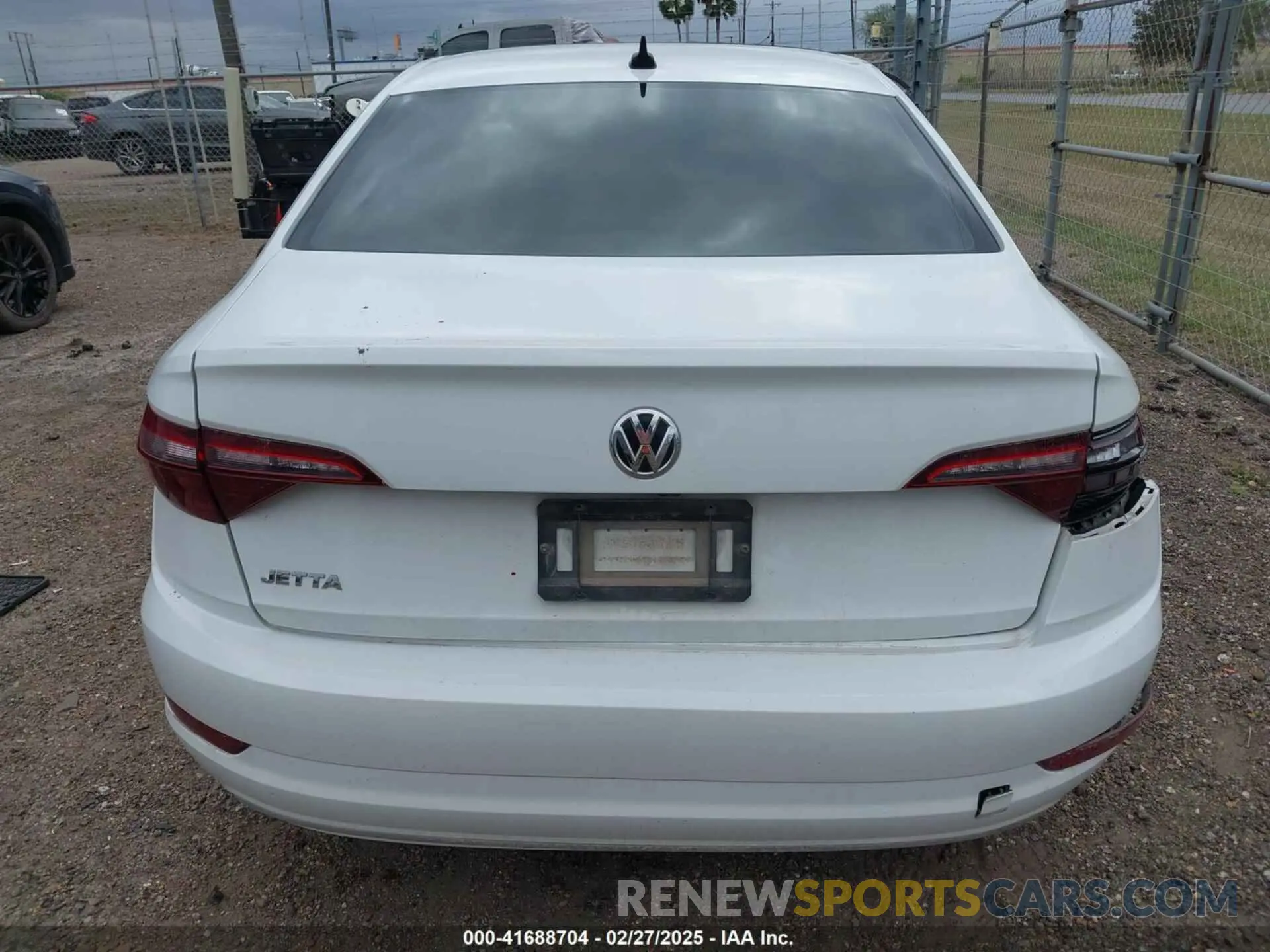 16 Photograph of a damaged car 3VWC57BU0MM085171 VOLKSWAGEN JETTA 2021