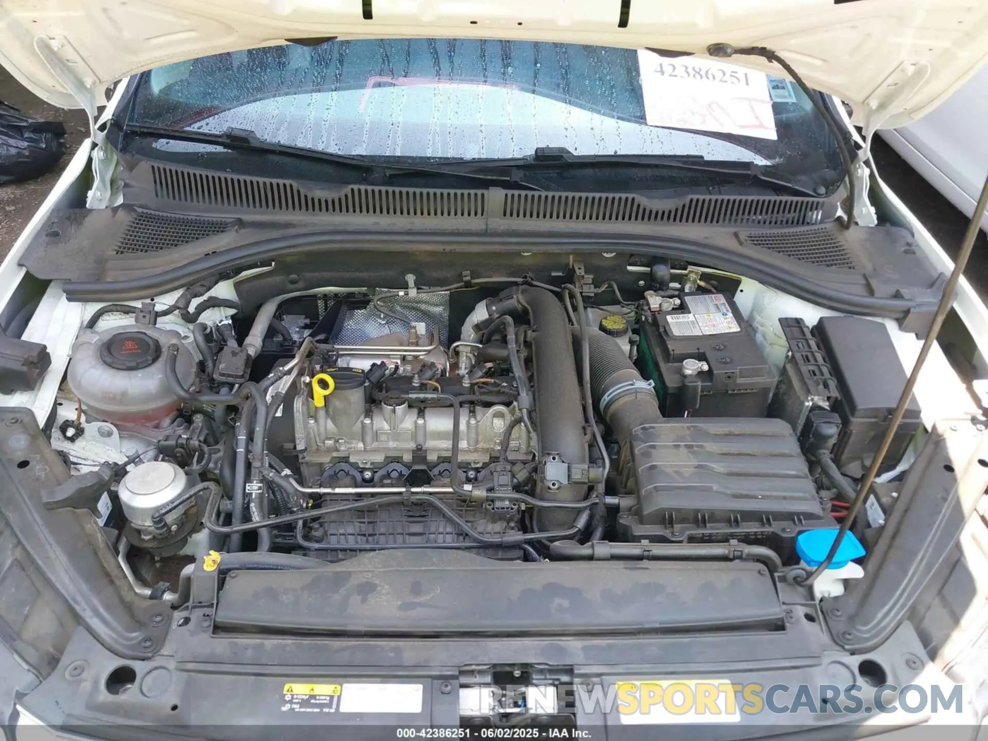 10 Photograph of a damaged car 3VWC57BU0MM086014 VOLKSWAGEN JETTA 2021