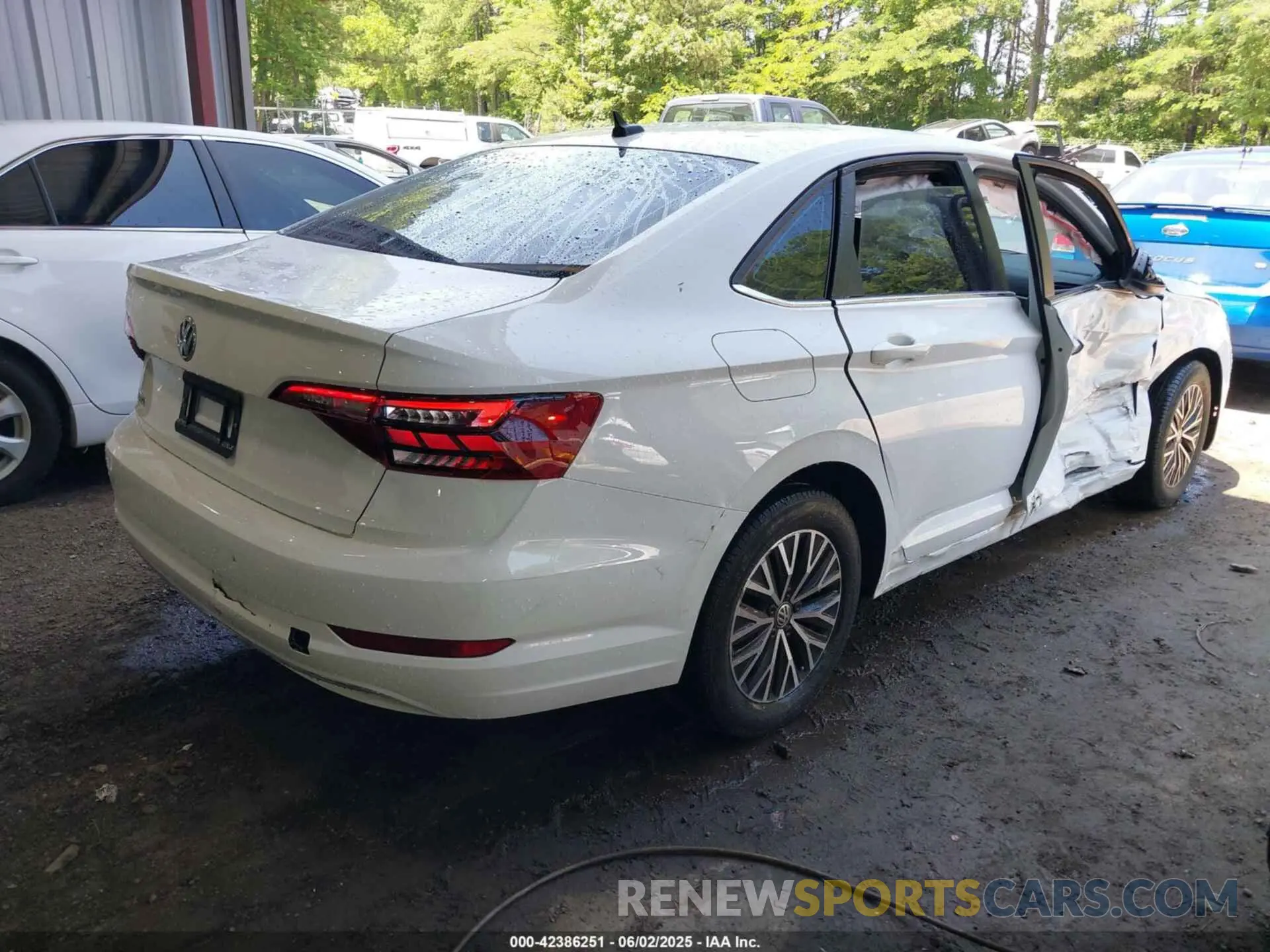 4 Photograph of a damaged car 3VWC57BU0MM086014 VOLKSWAGEN JETTA 2021