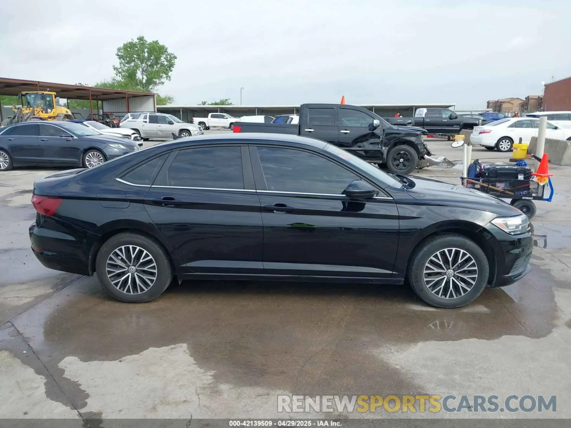 13 Photograph of a damaged car 3VWC57BU1MM006316 VOLKSWAGEN JETTA 2021