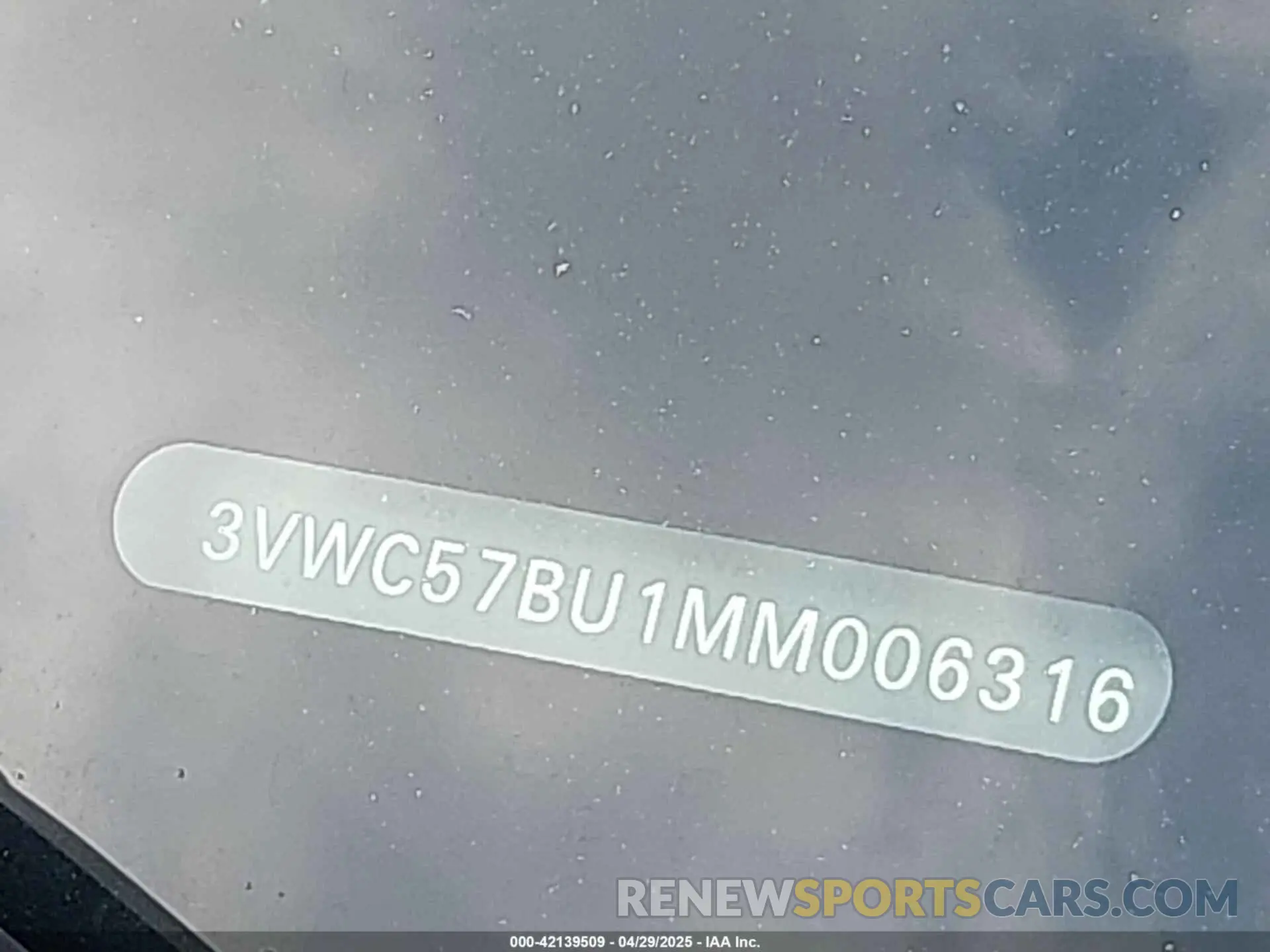 17 Photograph of a damaged car 3VWC57BU1MM006316 VOLKSWAGEN JETTA 2021