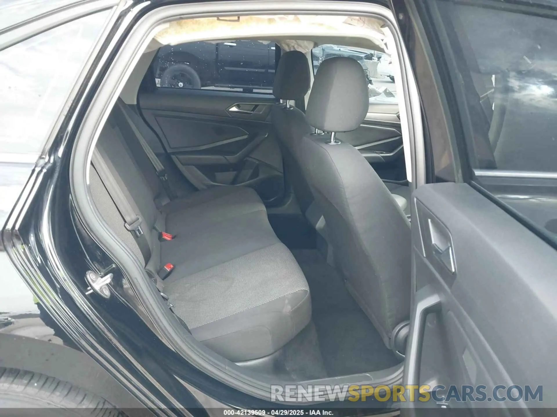 8 Photograph of a damaged car 3VWC57BU1MM006316 VOLKSWAGEN JETTA 2021