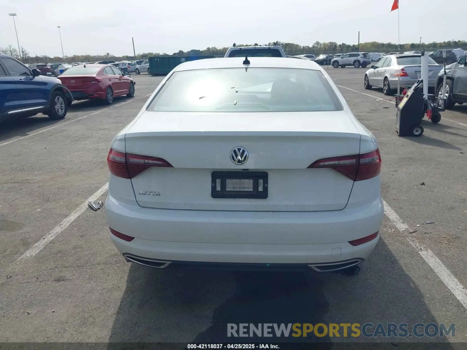 16 Photograph of a damaged car 3VWC57BU1MM007417 VOLKSWAGEN JETTA 2021
