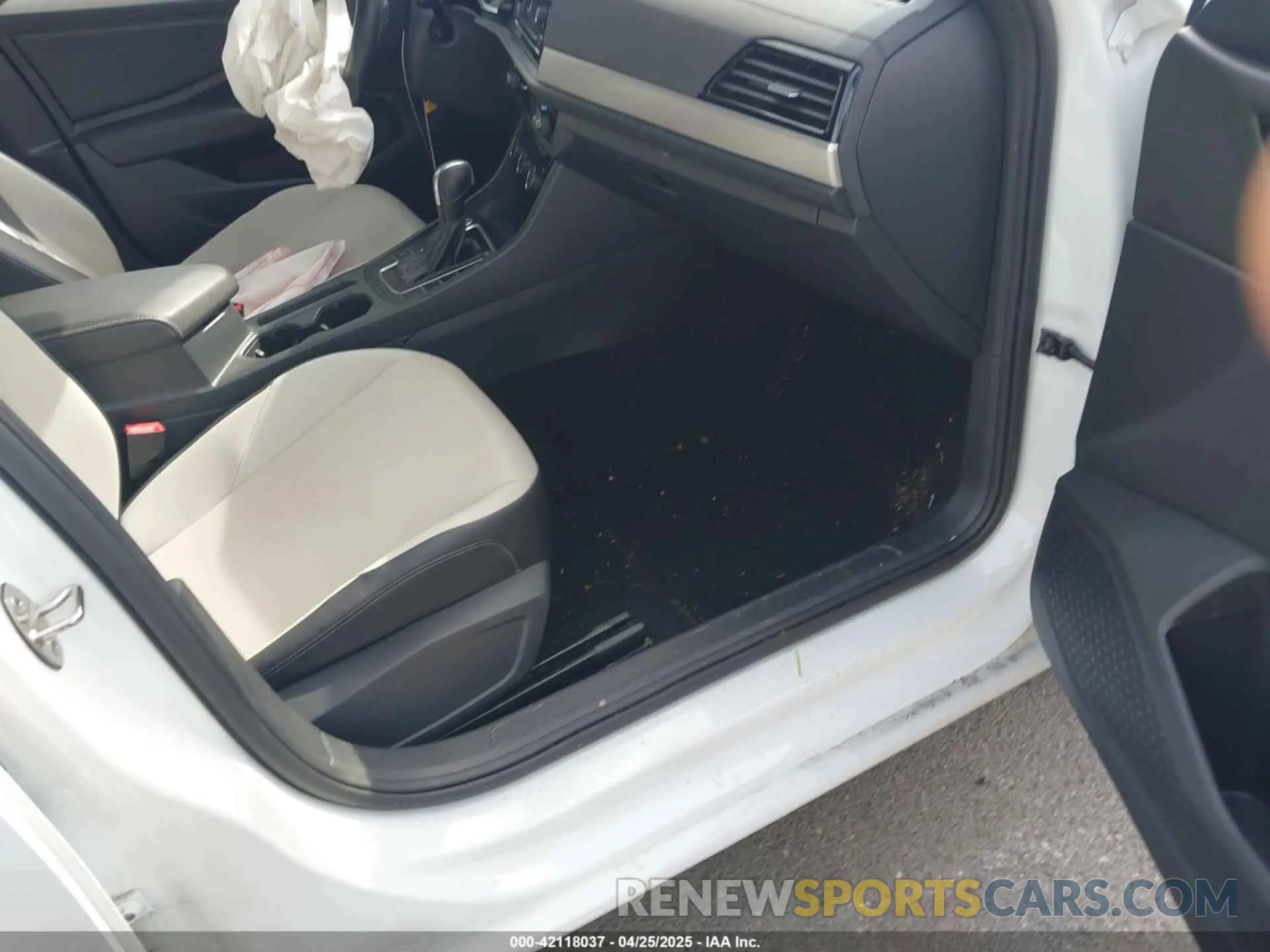 5 Photograph of a damaged car 3VWC57BU1MM007417 VOLKSWAGEN JETTA 2021