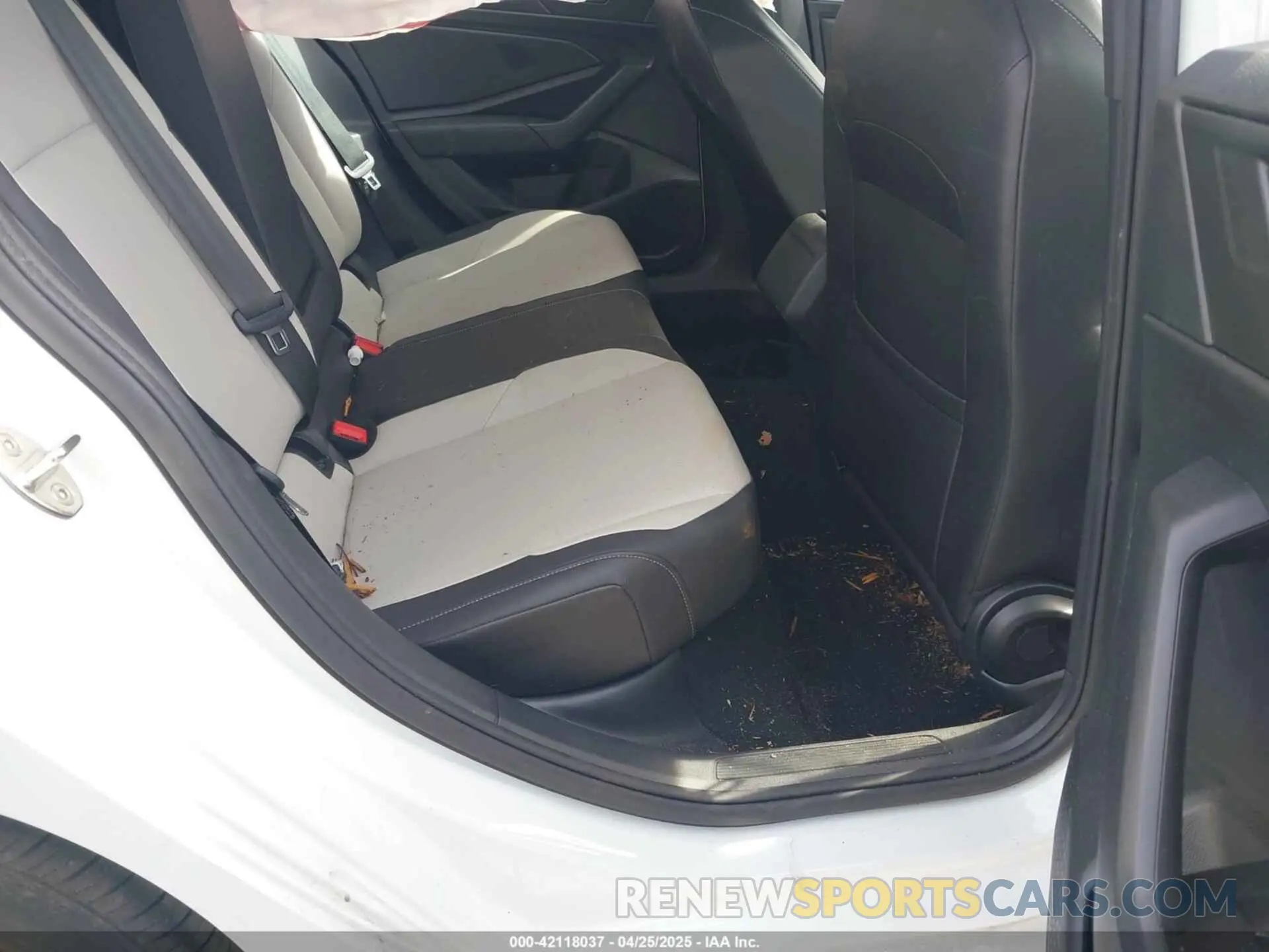 8 Photograph of a damaged car 3VWC57BU1MM007417 VOLKSWAGEN JETTA 2021