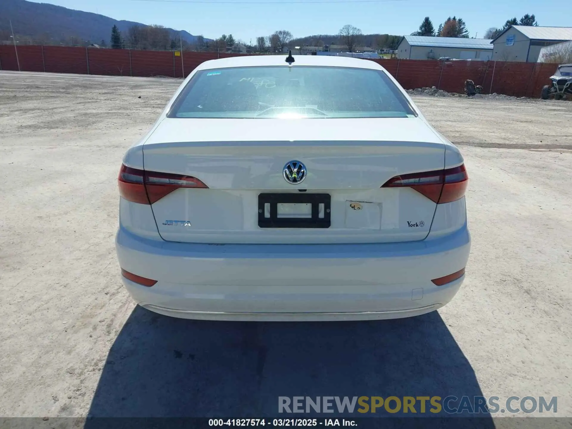 17 Photograph of a damaged car 3VWC57BU1MM070274 VOLKSWAGEN JETTA 2021