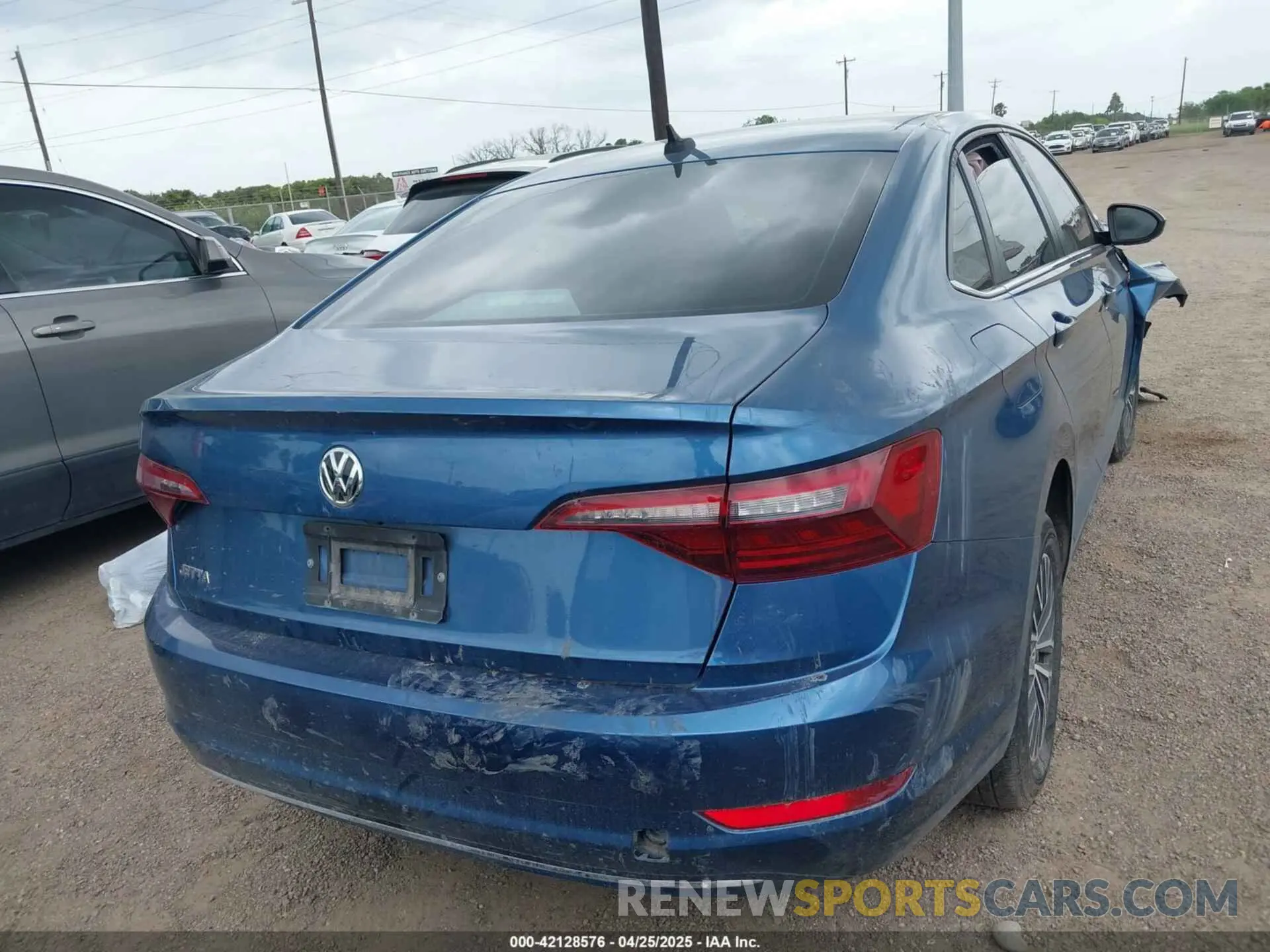 4 Photograph of a damaged car 3VWC57BU2MM025974 VOLKSWAGEN JETTA 2021