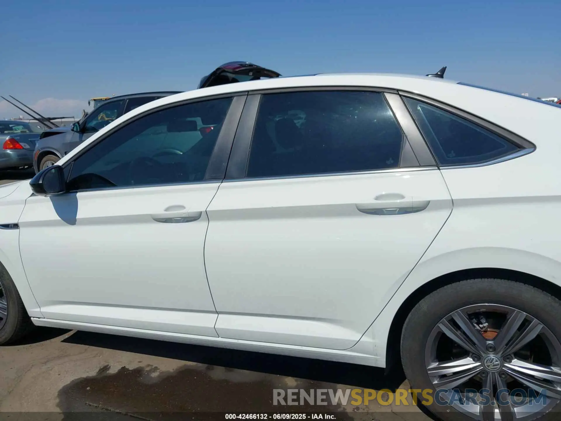 14 Photograph of a damaged car 3VWC57BU2MM028602 VOLKSWAGEN JETTA 2021