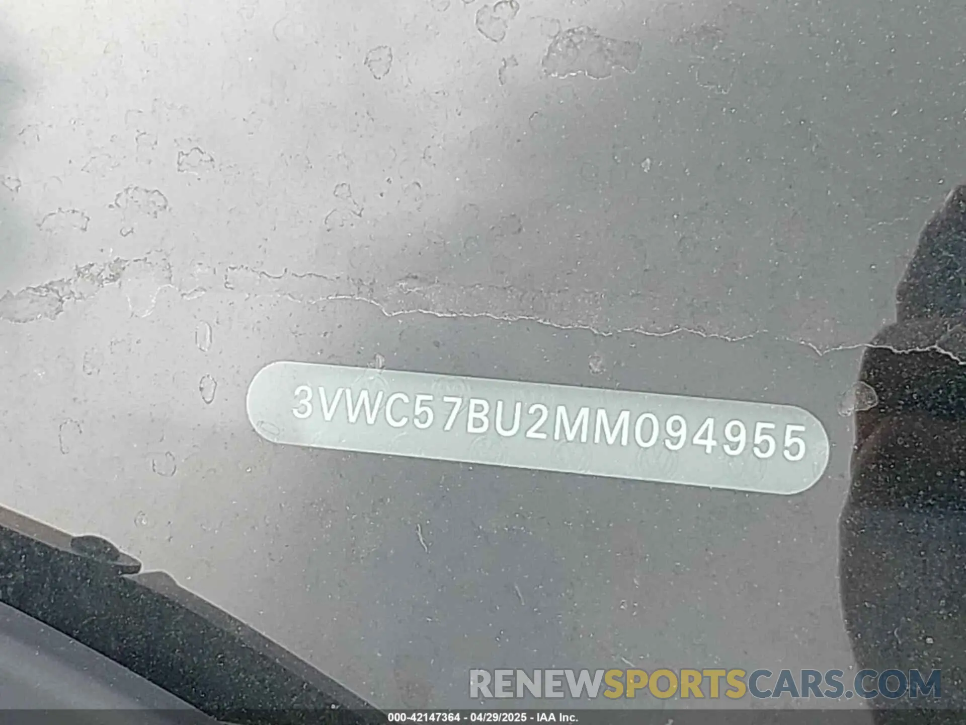 18 Photograph of a damaged car 3VWC57BU2MM094955 VOLKSWAGEN JETTA 2021