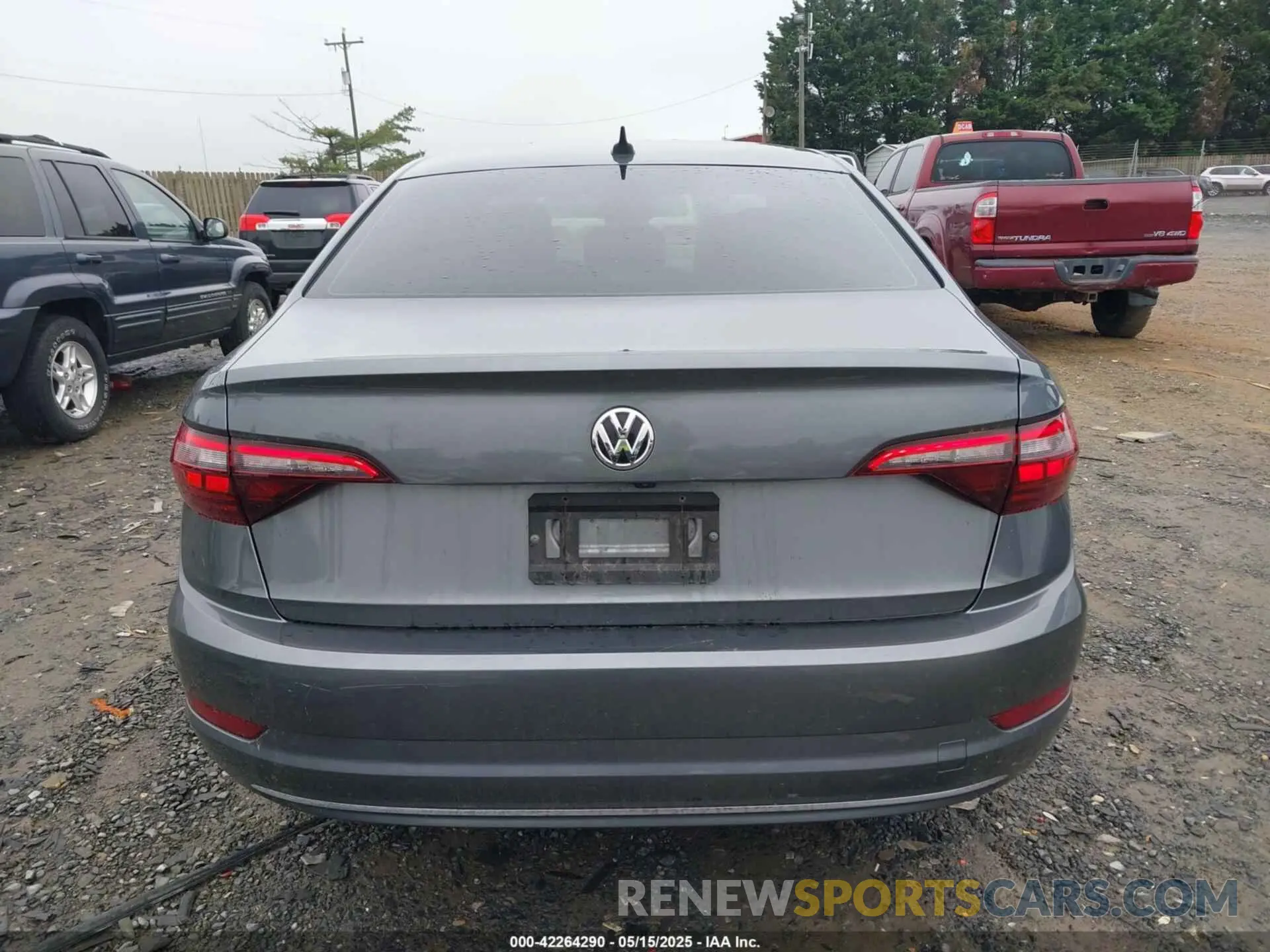 17 Photograph of a damaged car 3VWC57BU2MM103489 VOLKSWAGEN JETTA 2021
