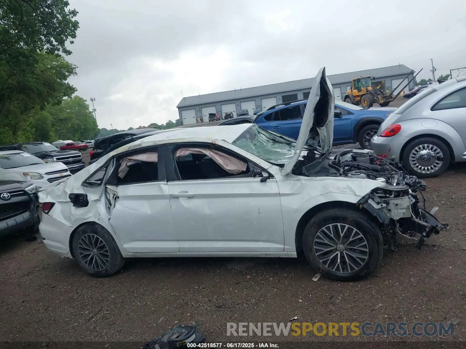 14 Photograph of a damaged car 3VWC57BU3MM011954 VOLKSWAGEN JETTA 2021
