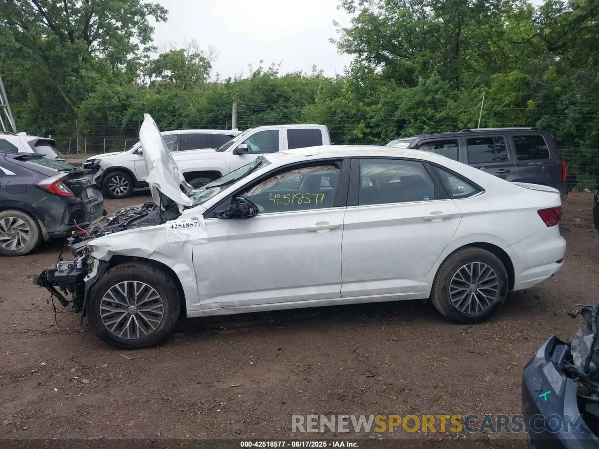 15 Photograph of a damaged car 3VWC57BU3MM011954 VOLKSWAGEN JETTA 2021