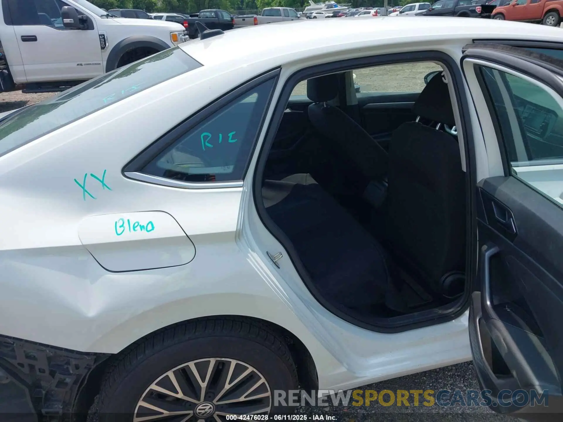 8 Photograph of a damaged car 3VWC57BU3MM027507 VOLKSWAGEN JETTA 2021