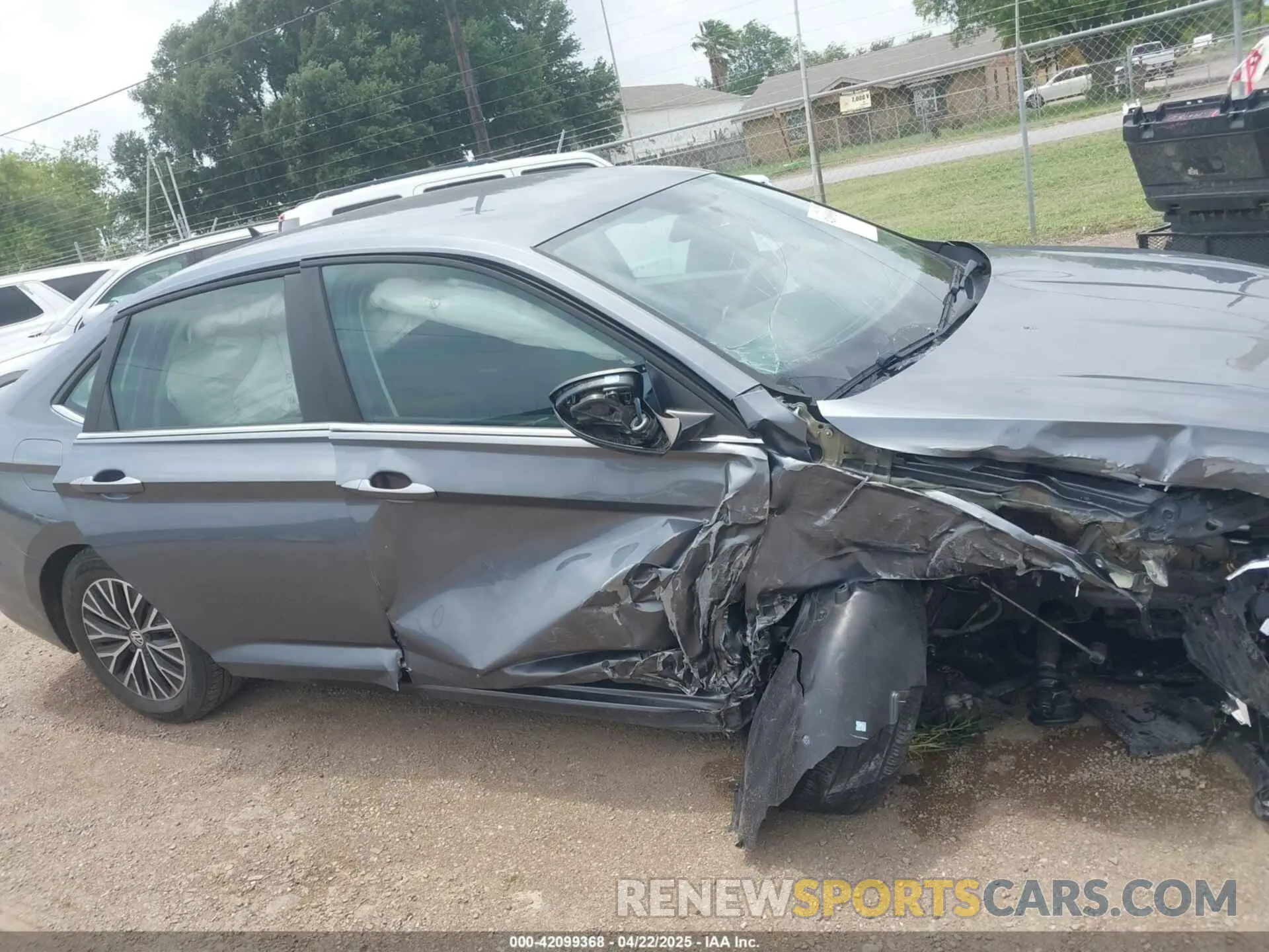 13 Photograph of a damaged car 3VWC57BU3MM067408 VOLKSWAGEN JETTA 2021