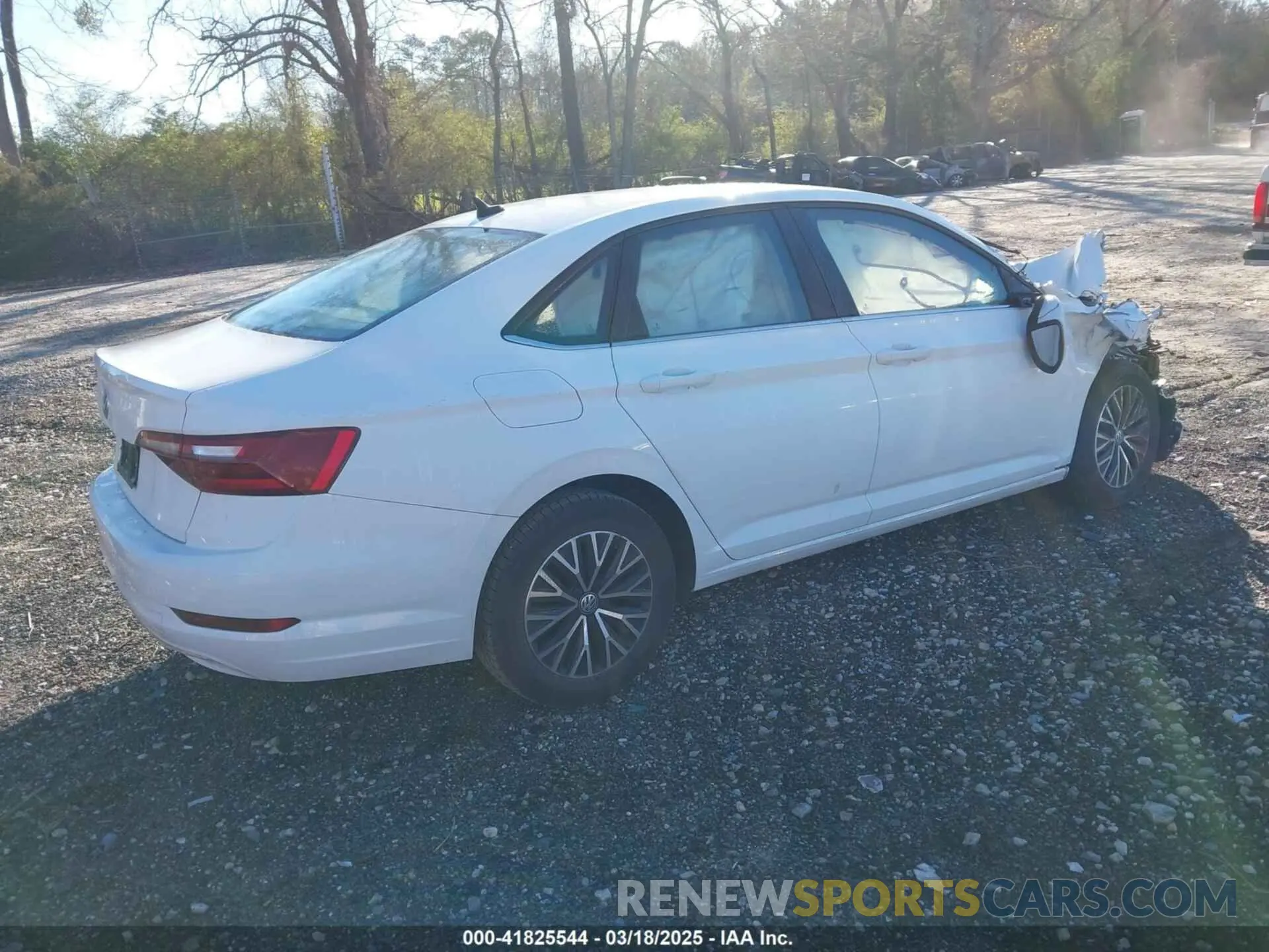 4 Photograph of a damaged car 3VWC57BU3MM104022 VOLKSWAGEN JETTA 2021