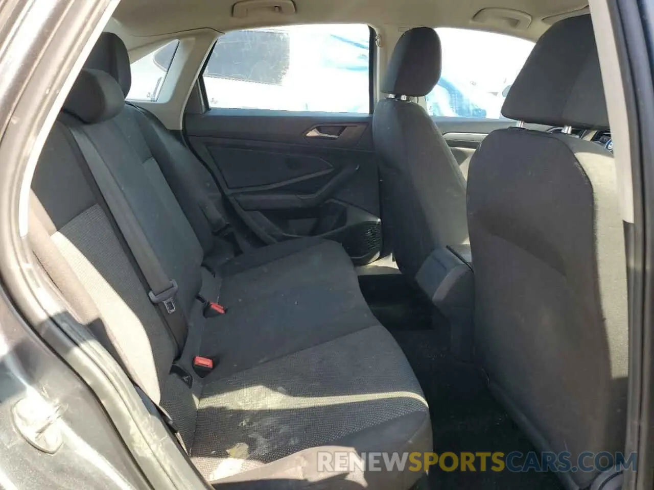 10 Photograph of a damaged car 3VWC57BU4MM081334 VOLKSWAGEN JETTA 2021