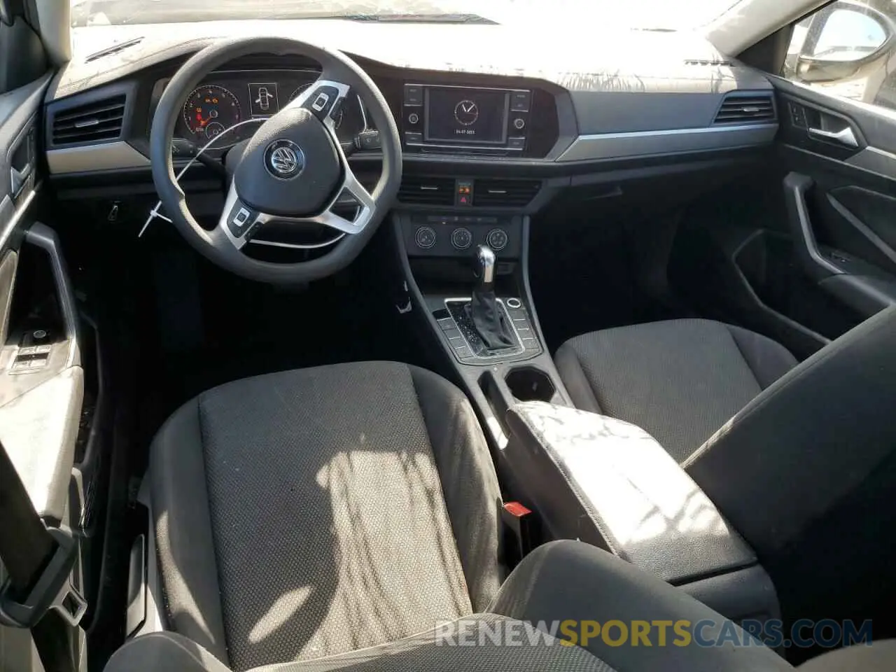 8 Photograph of a damaged car 3VWC57BU4MM081334 VOLKSWAGEN JETTA 2021