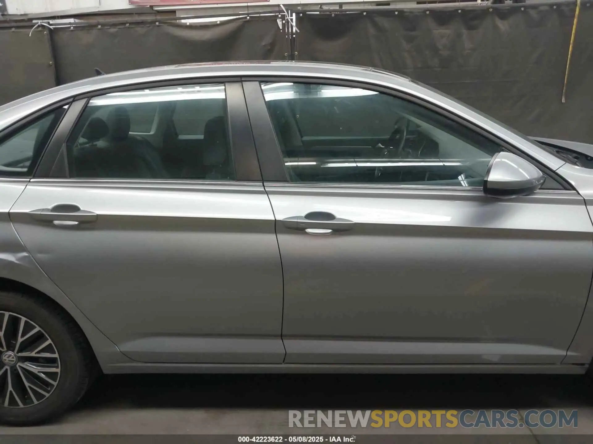 13 Photograph of a damaged car 3VWC57BU4MM100299 VOLKSWAGEN JETTA 2021