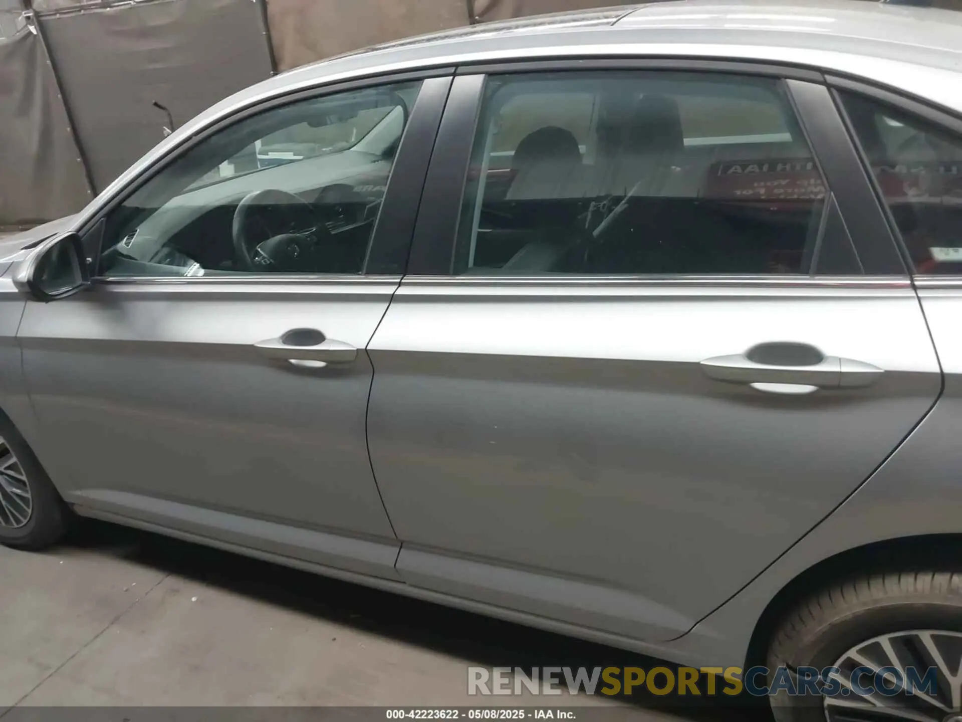 14 Photograph of a damaged car 3VWC57BU4MM100299 VOLKSWAGEN JETTA 2021
