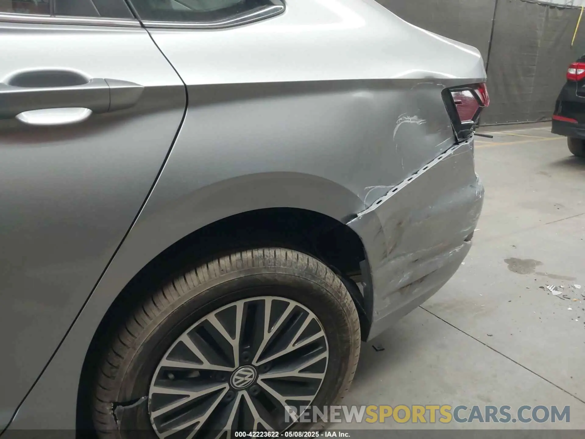 6 Photograph of a damaged car 3VWC57BU4MM100299 VOLKSWAGEN JETTA 2021