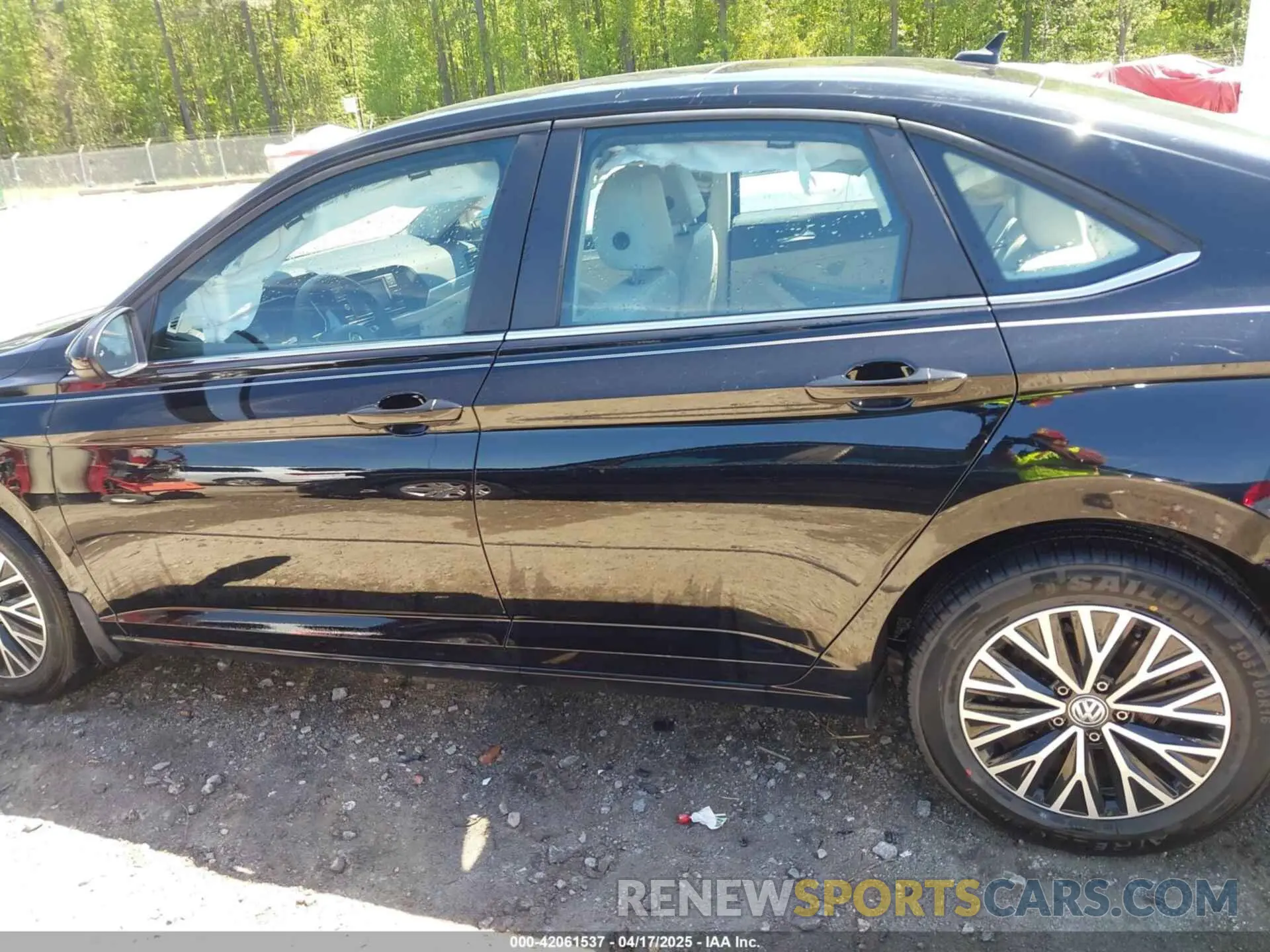 15 Photograph of a damaged car 3VWC57BU6MM000964 VOLKSWAGEN JETTA 2021