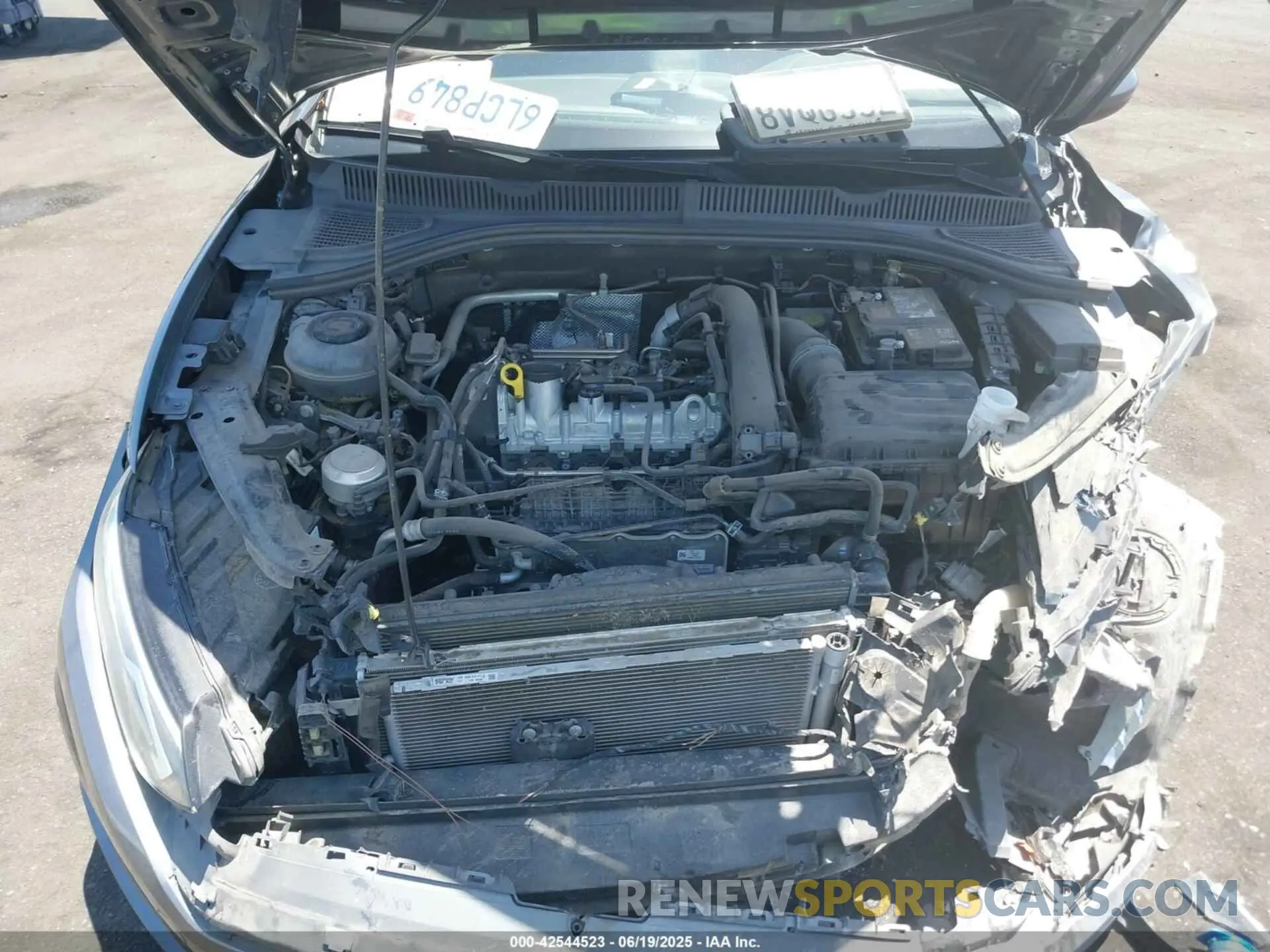 10 Photograph of a damaged car 3VWC57BU6MM006652 VOLKSWAGEN JETTA 2021