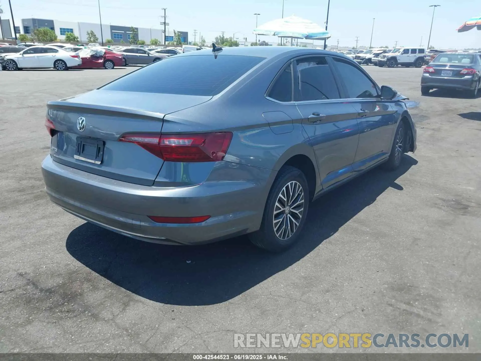 4 Photograph of a damaged car 3VWC57BU6MM006652 VOLKSWAGEN JETTA 2021