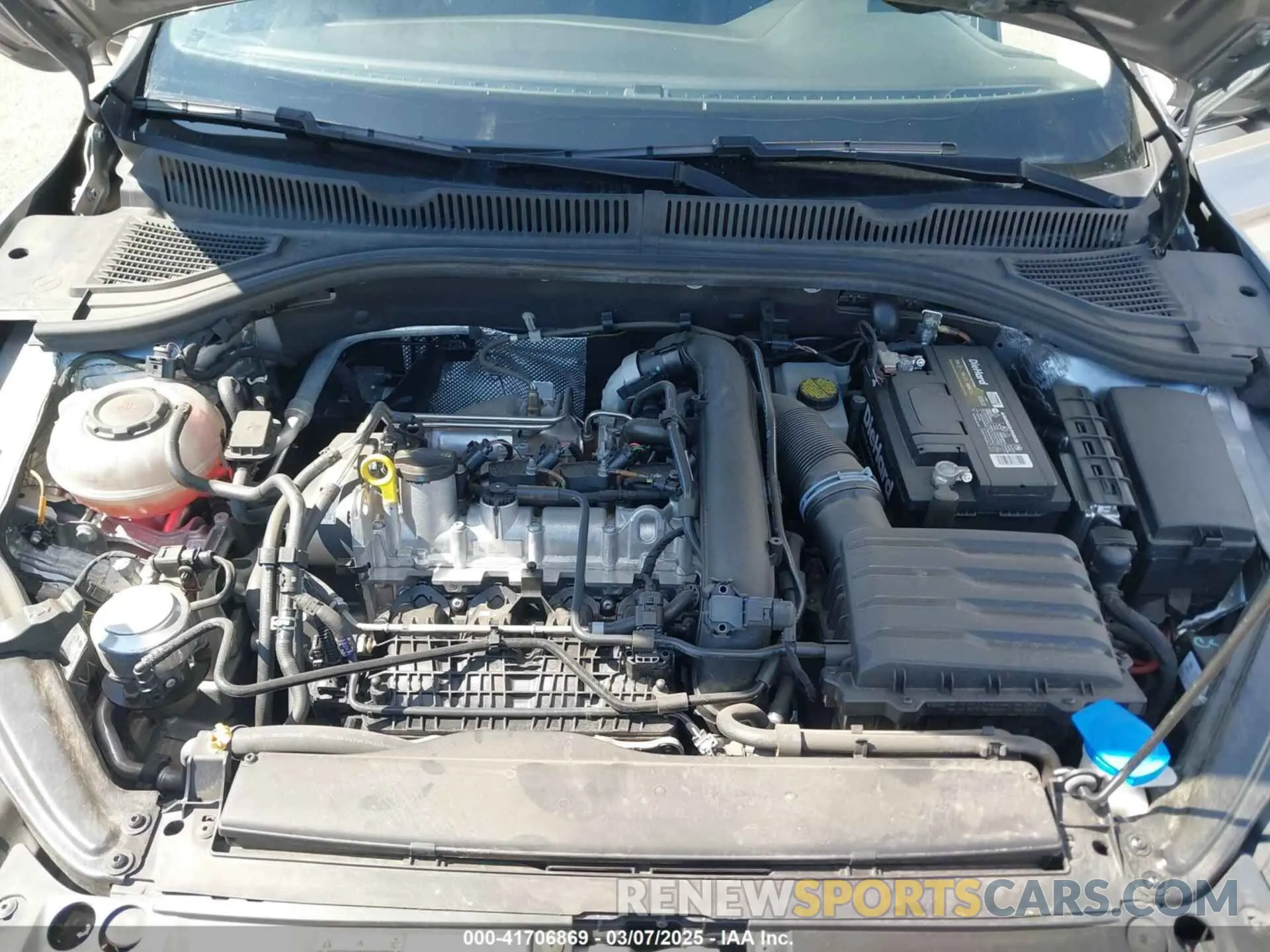 10 Photograph of a damaged car 3VWC57BU6MM034709 VOLKSWAGEN JETTA 2021
