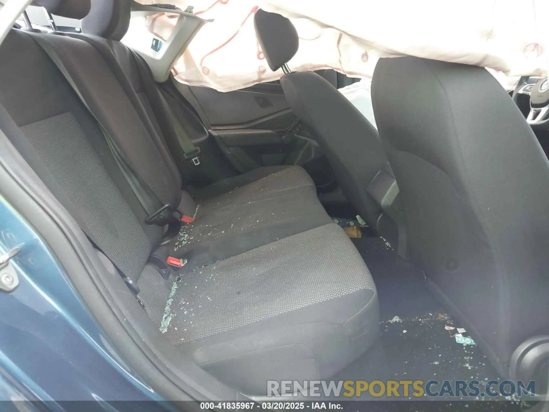 8 Photograph of a damaged car 3VWC57BU6MM035133 VOLKSWAGEN JETTA 2021