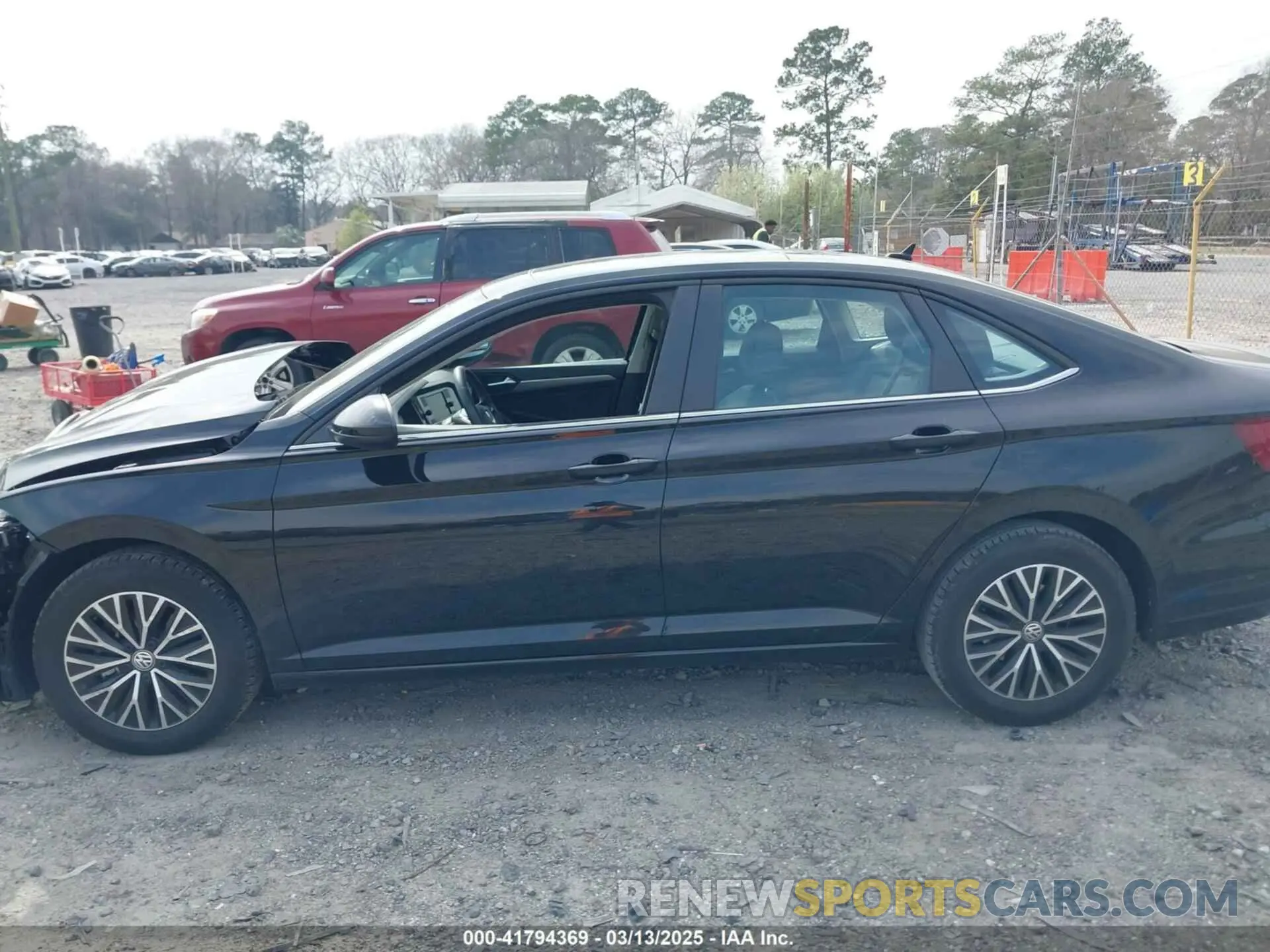 14 Photograph of a damaged car 3VWC57BU6MM037108 VOLKSWAGEN JETTA 2021