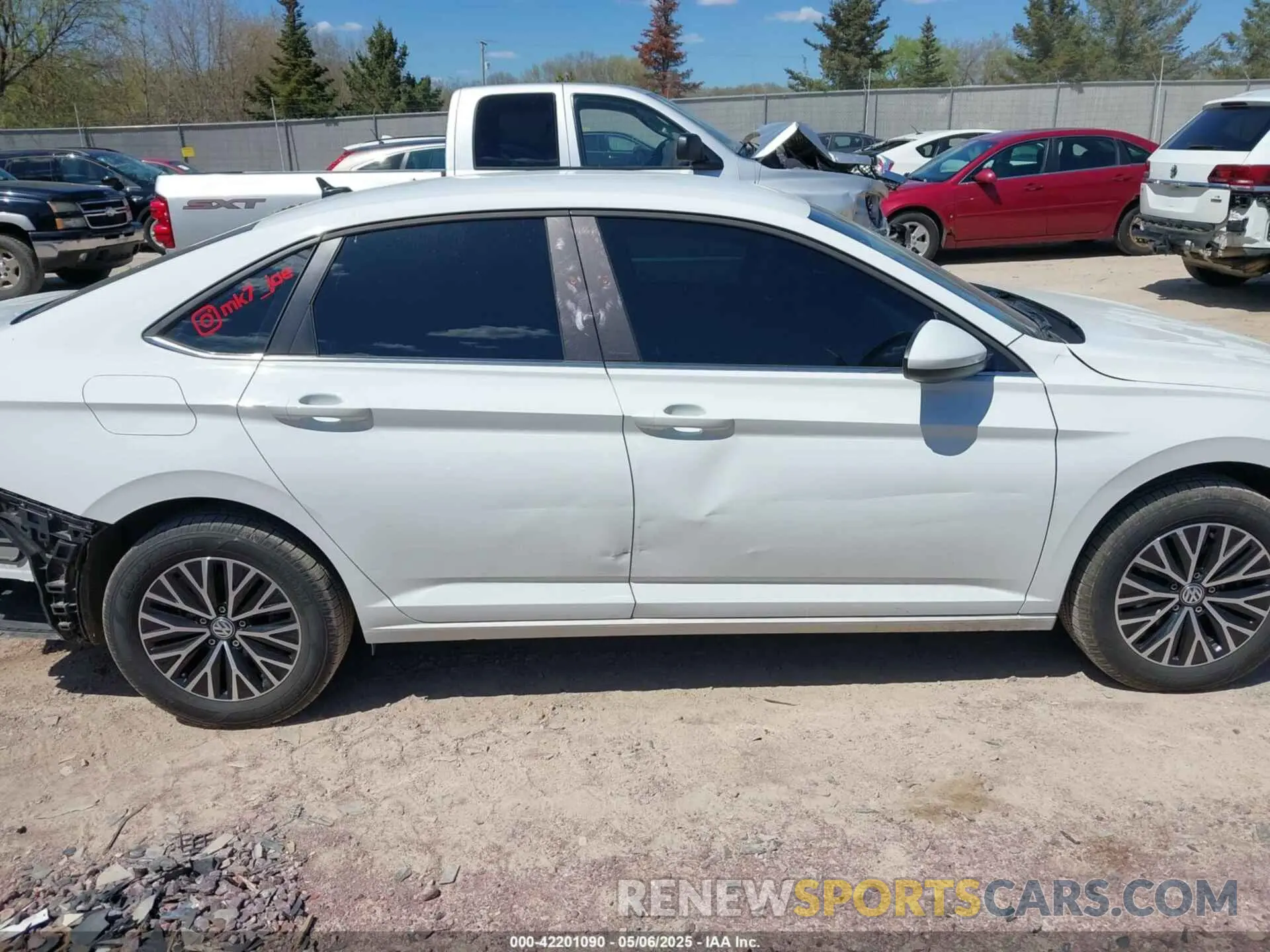 14 Photograph of a damaged car 3VWC57BU6MM045659 VOLKSWAGEN JETTA 2021
