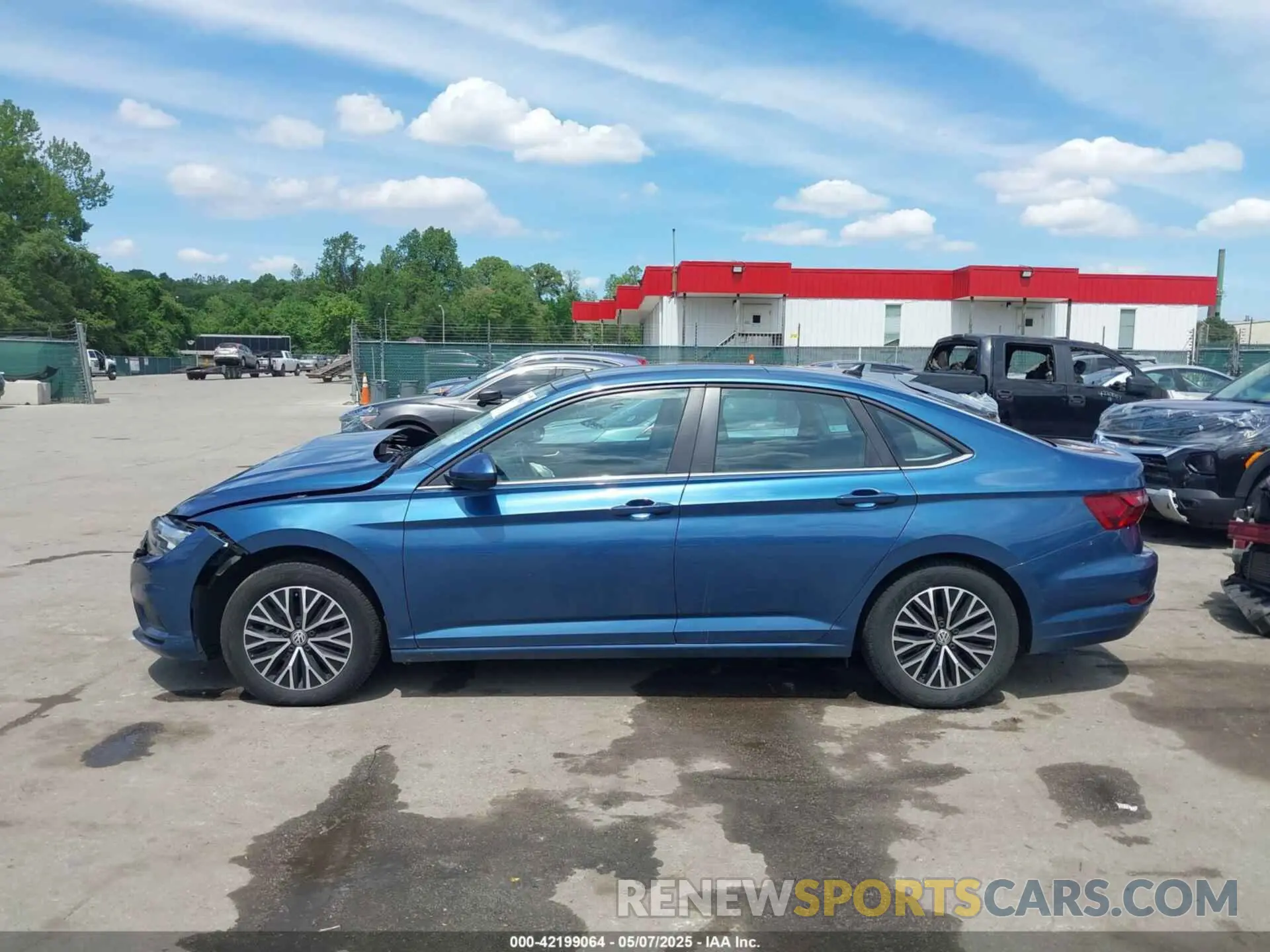 14 Photograph of a damaged car 3VWC57BU6MM046066 VOLKSWAGEN JETTA 2021