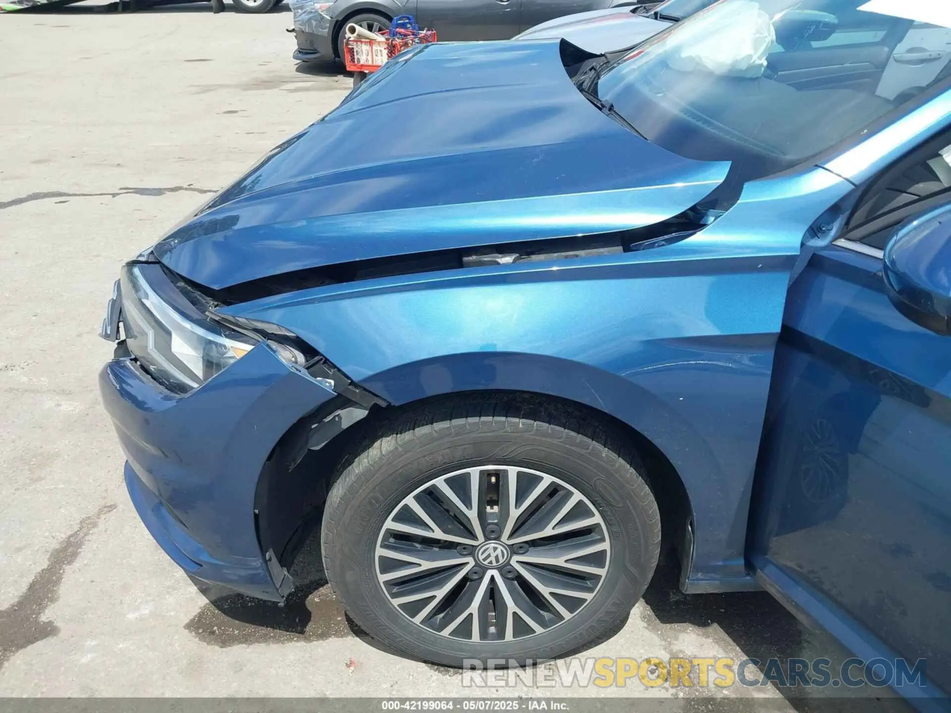 18 Photograph of a damaged car 3VWC57BU6MM046066 VOLKSWAGEN JETTA 2021