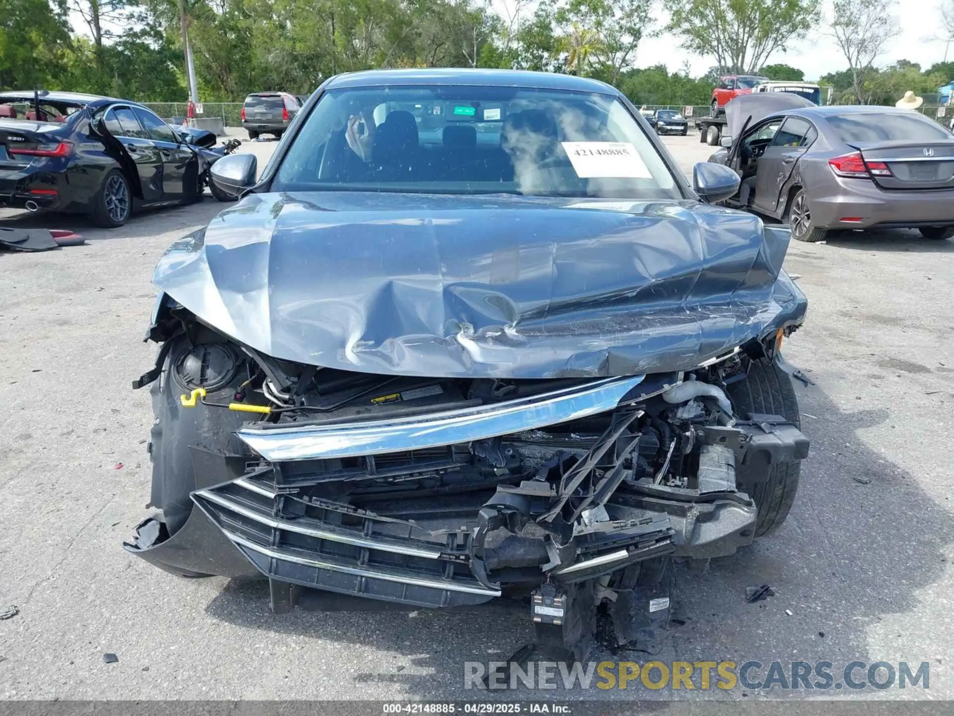 13 Photograph of a damaged car 3VWC57BU7MM013061 VOLKSWAGEN JETTA 2021