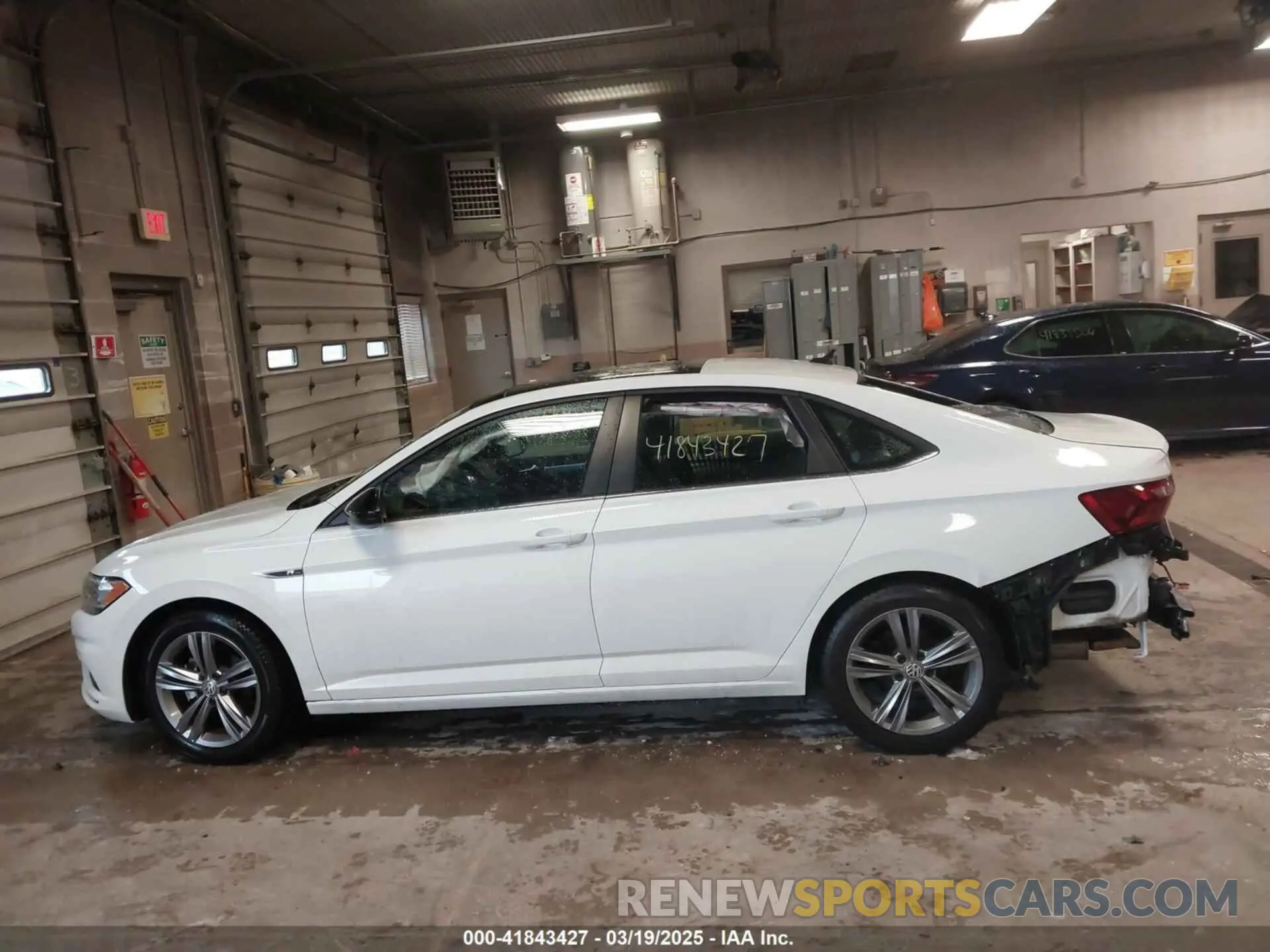 14 Photograph of a damaged car 3VWC57BU7MM032421 VOLKSWAGEN JETTA 2021