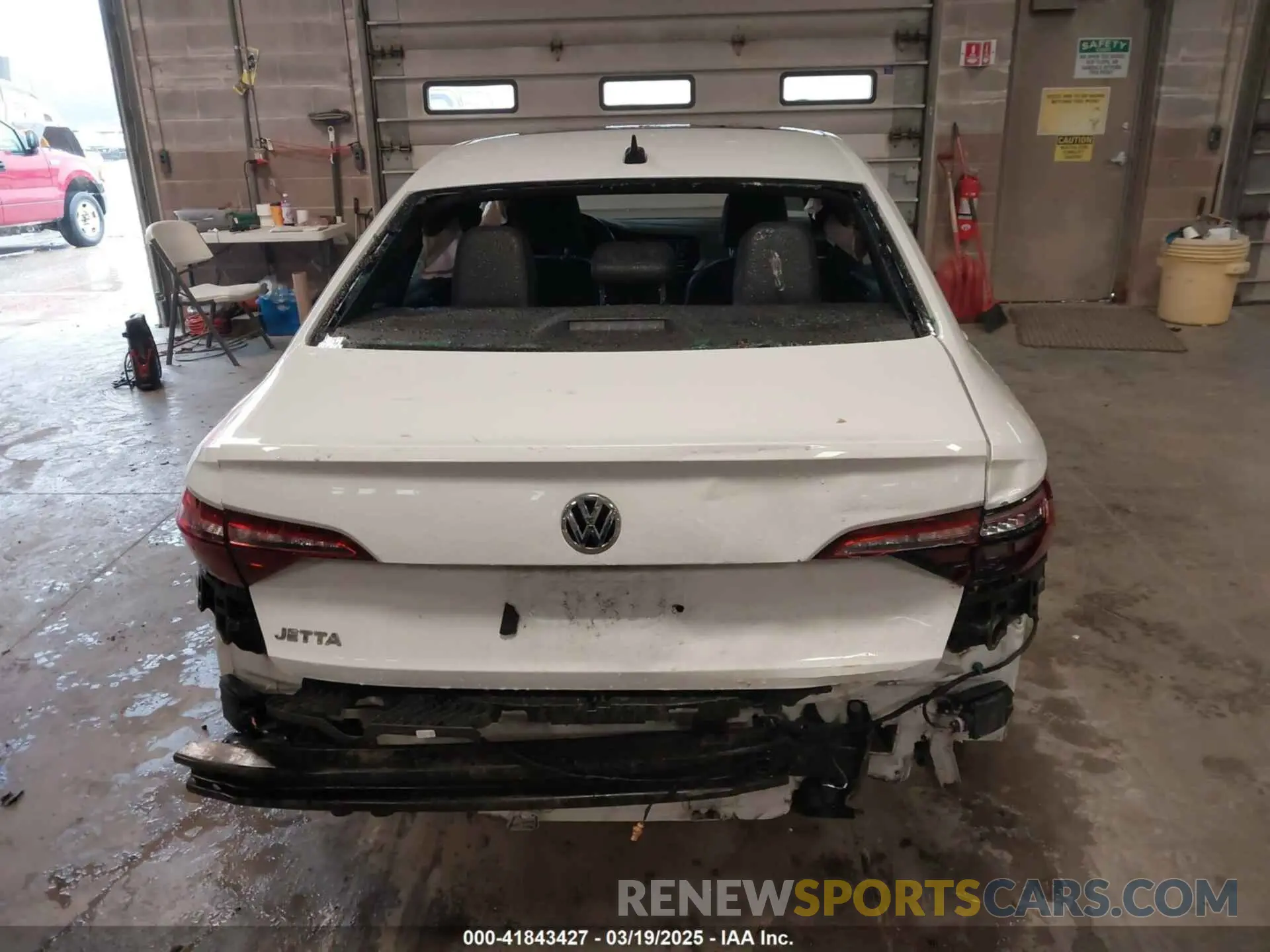 16 Photograph of a damaged car 3VWC57BU7MM032421 VOLKSWAGEN JETTA 2021