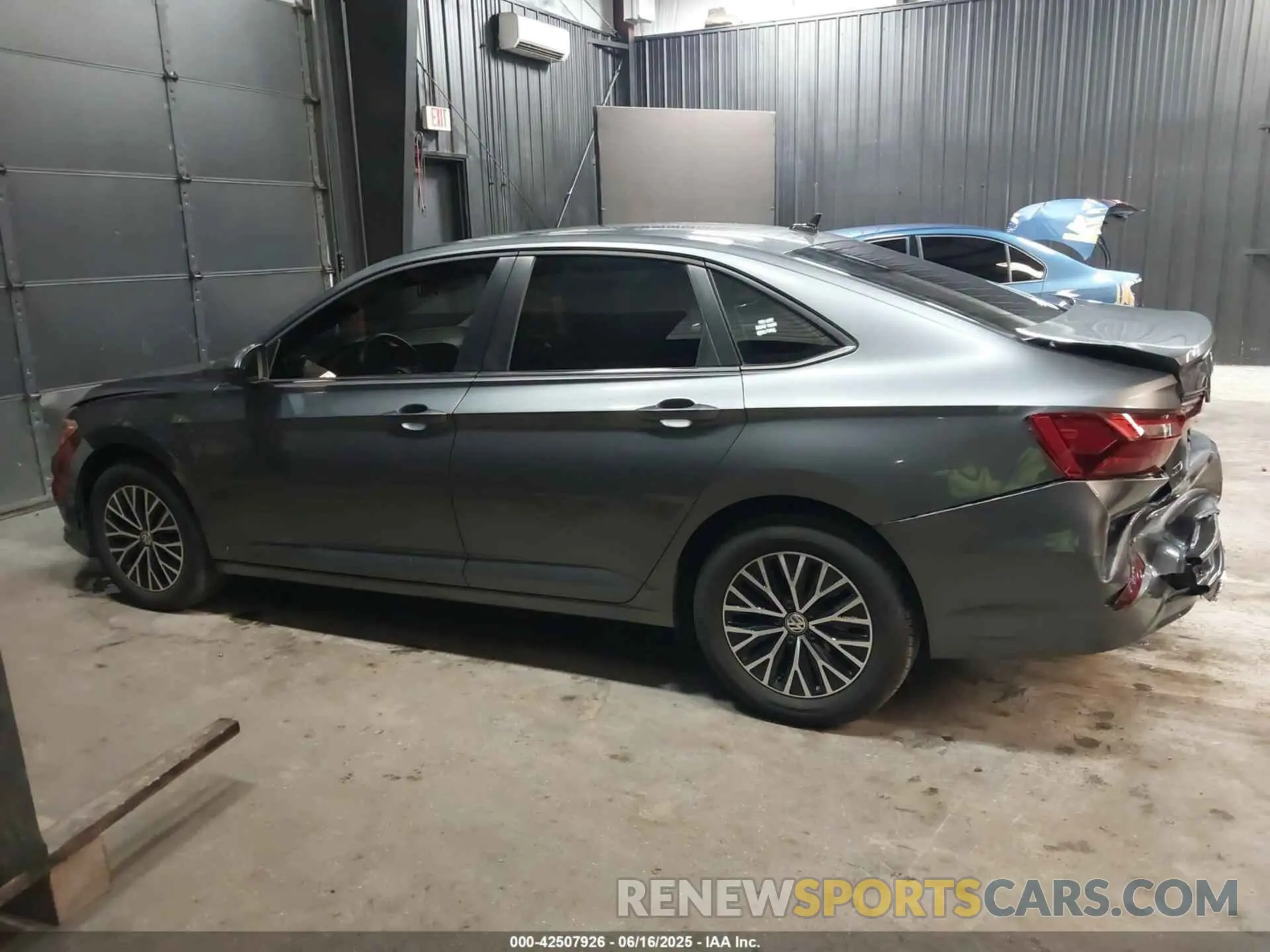 14 Photograph of a damaged car 3VWC57BU7MM088262 VOLKSWAGEN JETTA 2021