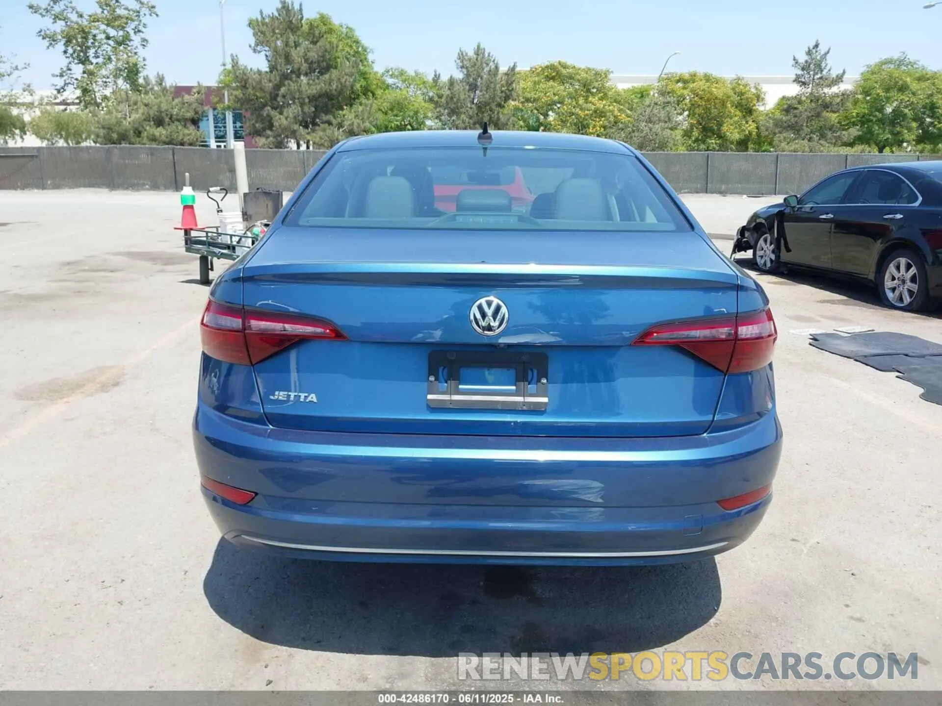 16 Photograph of a damaged car 3VWC57BU8MM049860 VOLKSWAGEN JETTA 2021