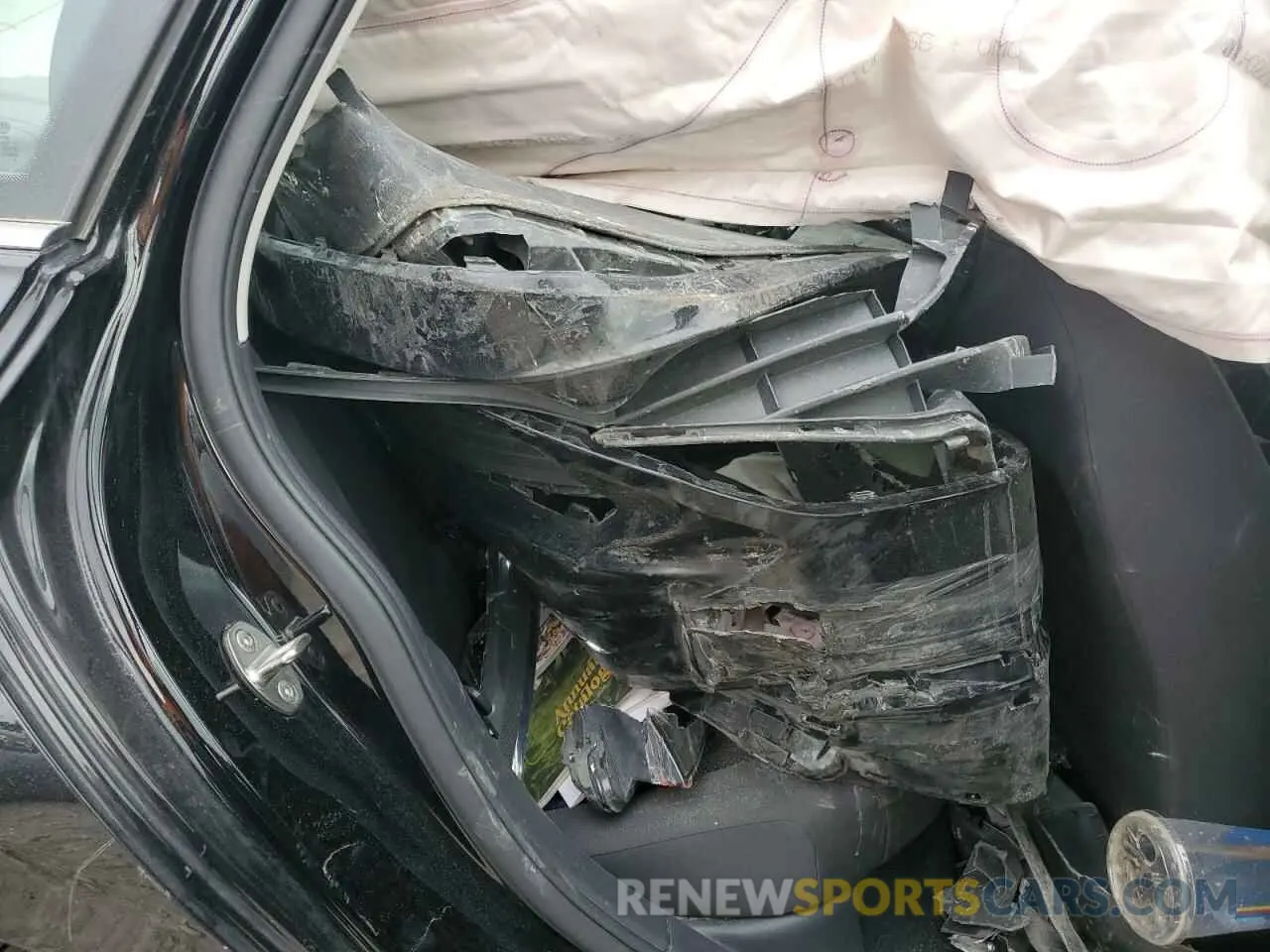 11 Photograph of a damaged car 3VWC57BU8MM084611 VOLKSWAGEN JETTA 2021