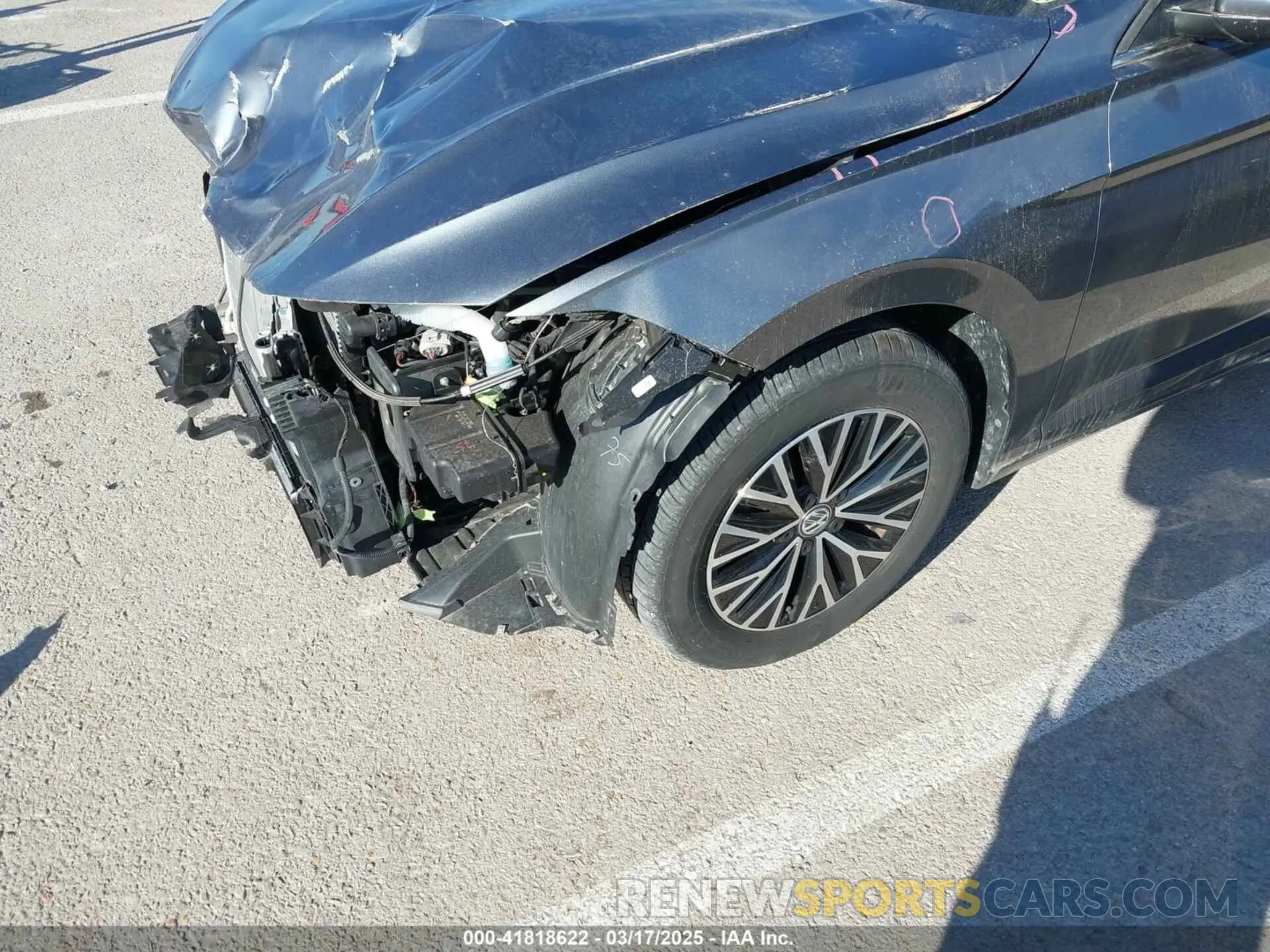 19 Photograph of a damaged car 3VWC57BU8MM098931 VOLKSWAGEN JETTA 2021