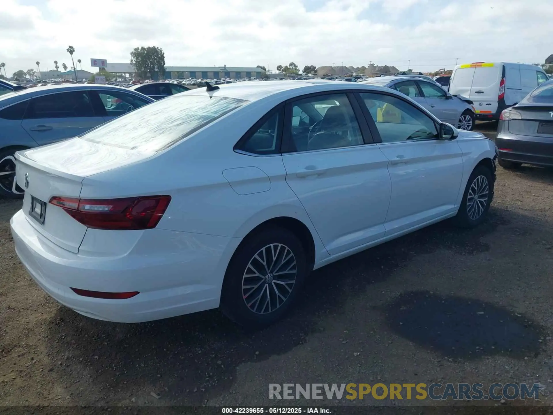 4 Photograph of a damaged car 3VWC57BU9MM034560 VOLKSWAGEN JETTA 2021