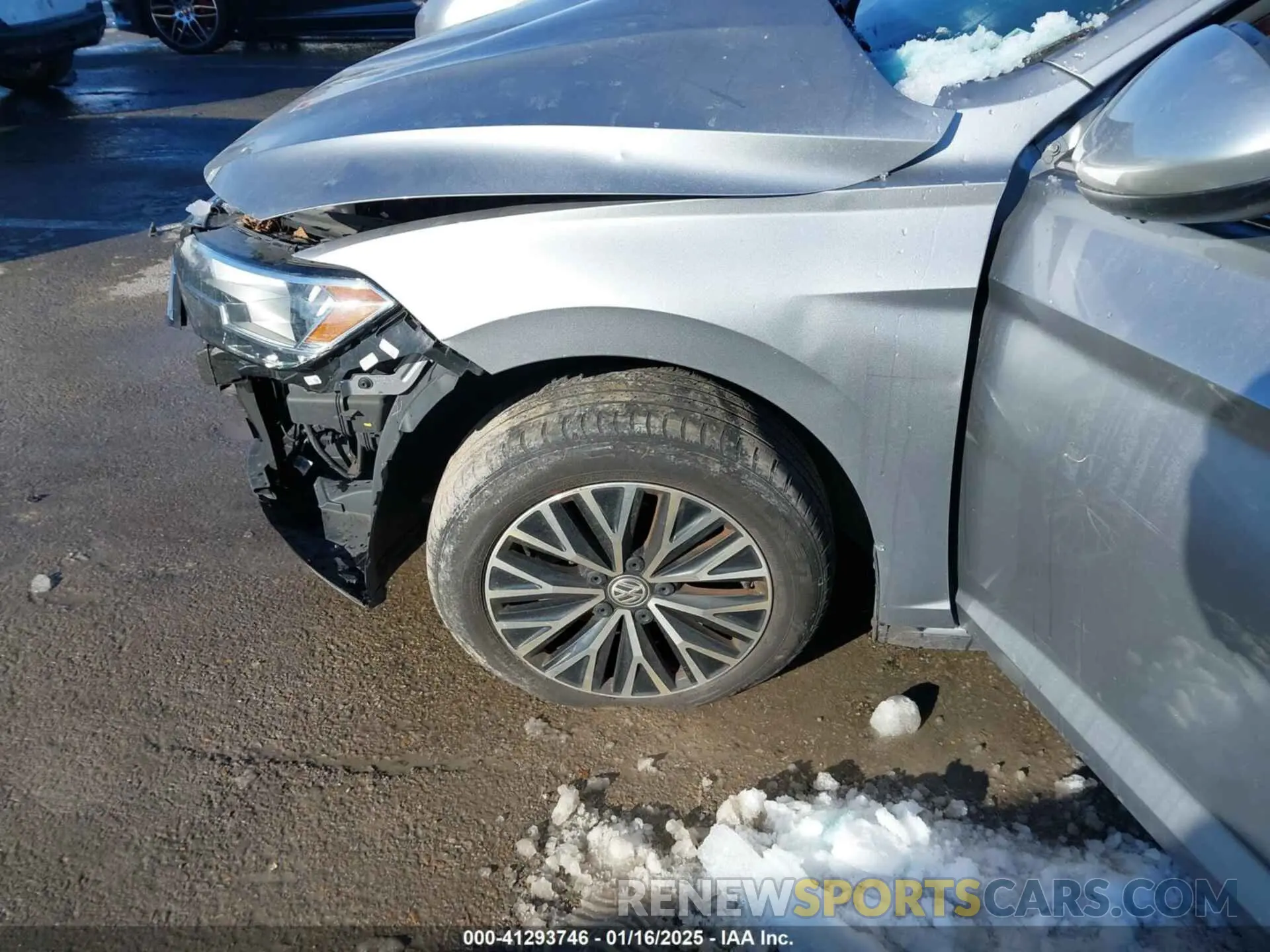 18 Photograph of a damaged car 3VWC57BU9MM044599 VOLKSWAGEN JETTA 2021